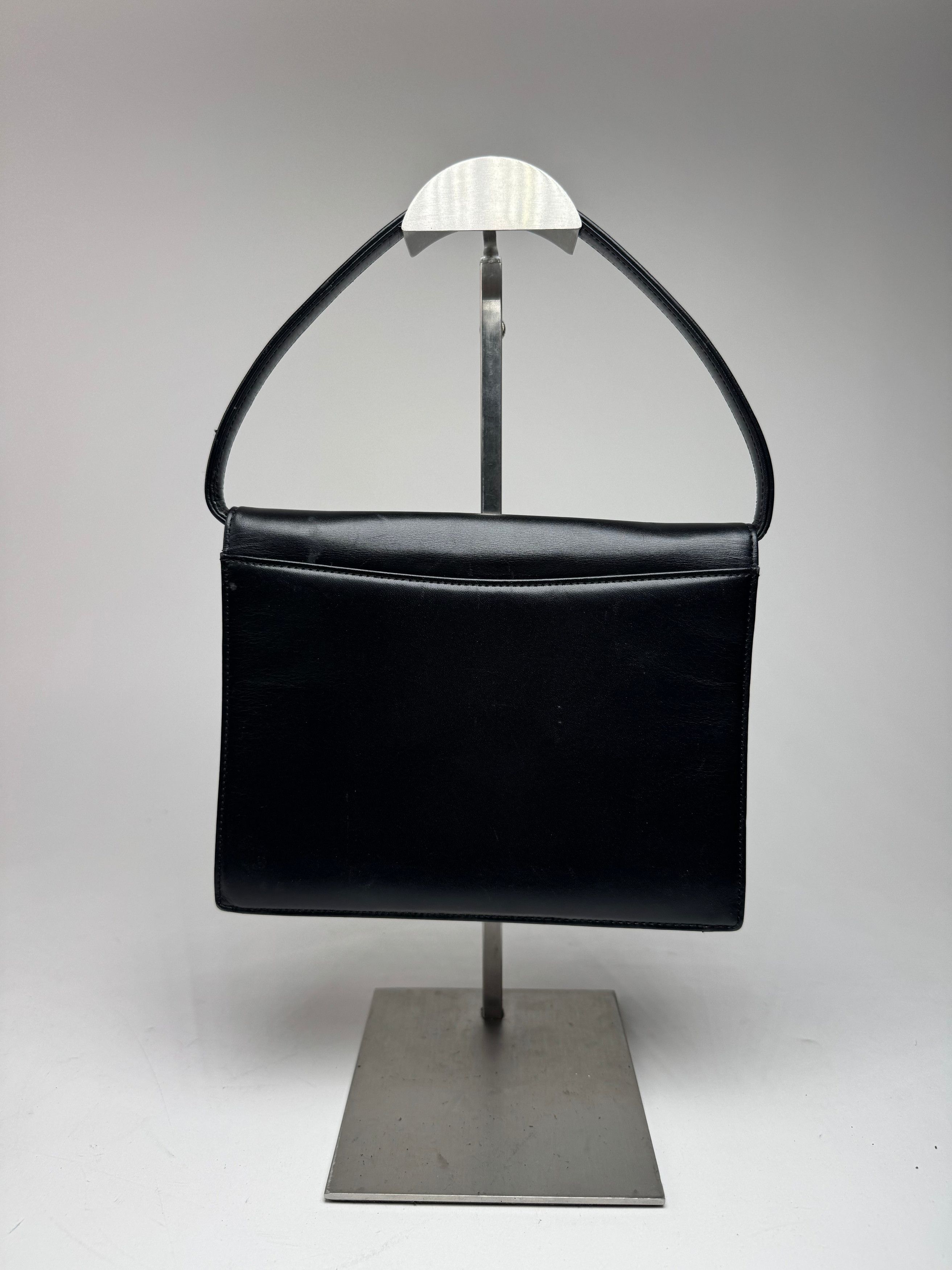 Givenchy Vintage Whip Leather Bag Black Size ONE SIZE - 3 Thumbnail
