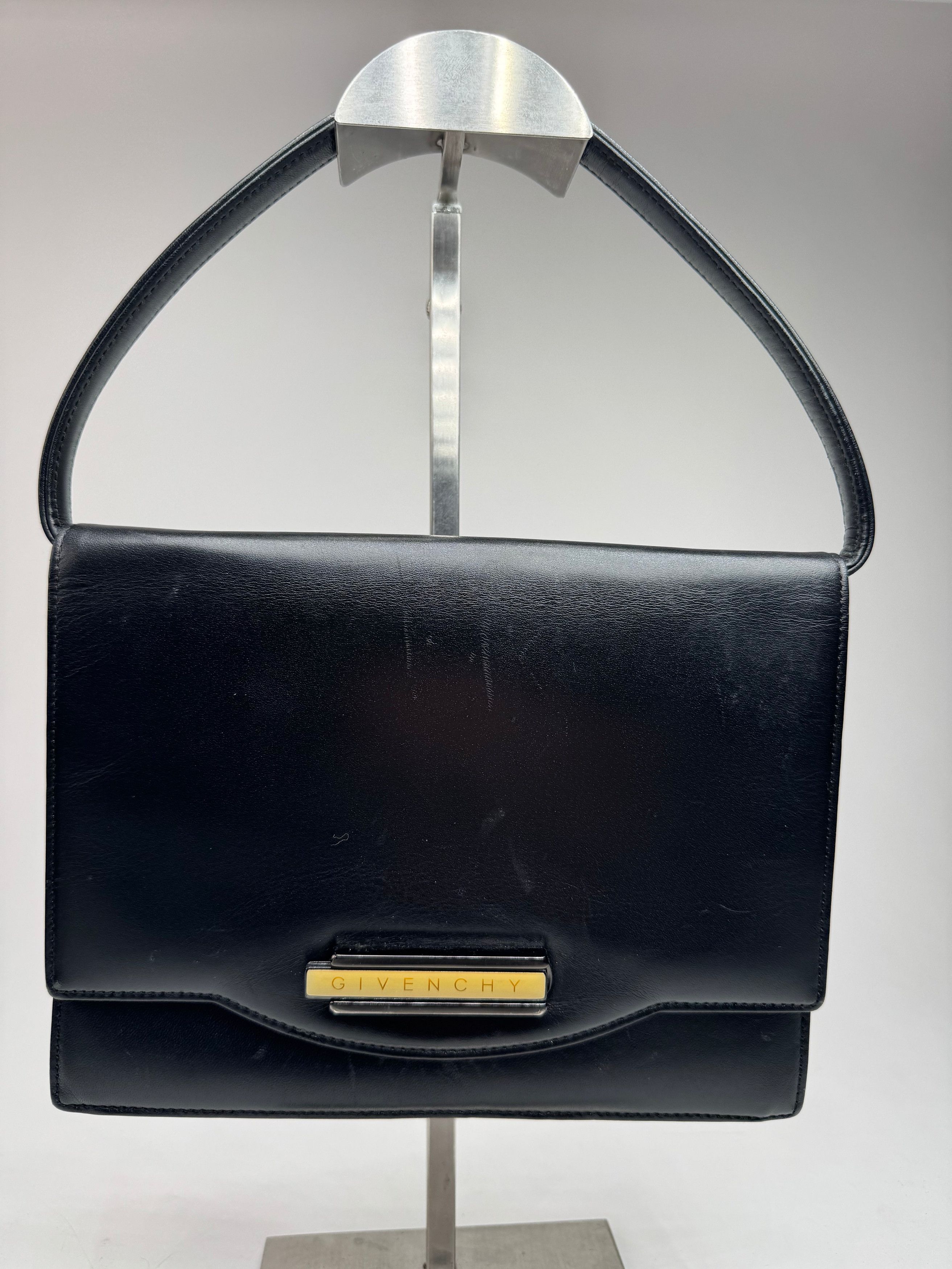 Givenchy Vintage Whip Leather Bag Black Size ONE SIZE - 15 Thumbnail