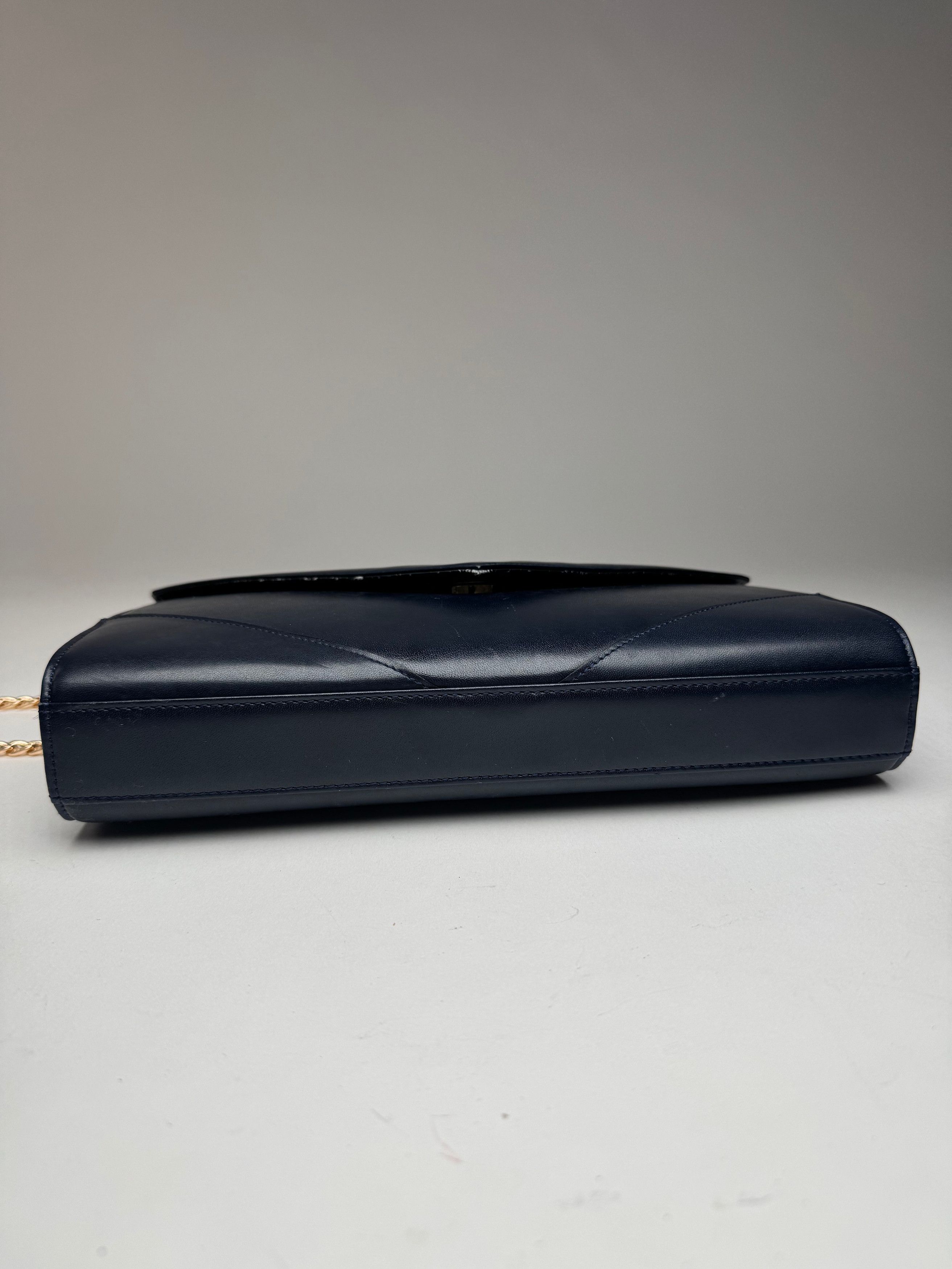 Givenchy Vintage 4G Leather Bag Navy Size ONE SIZE - 7 Thumbnail