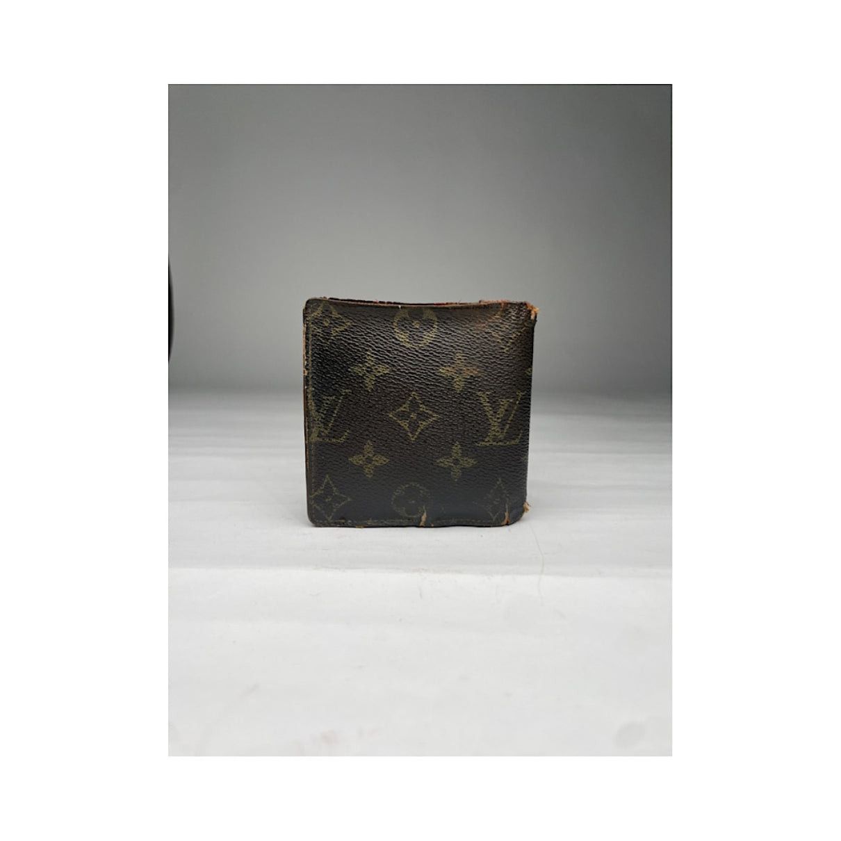Louis Vuitton Brown Leather Purse Size ONE SIZE - 4 Thumbnail