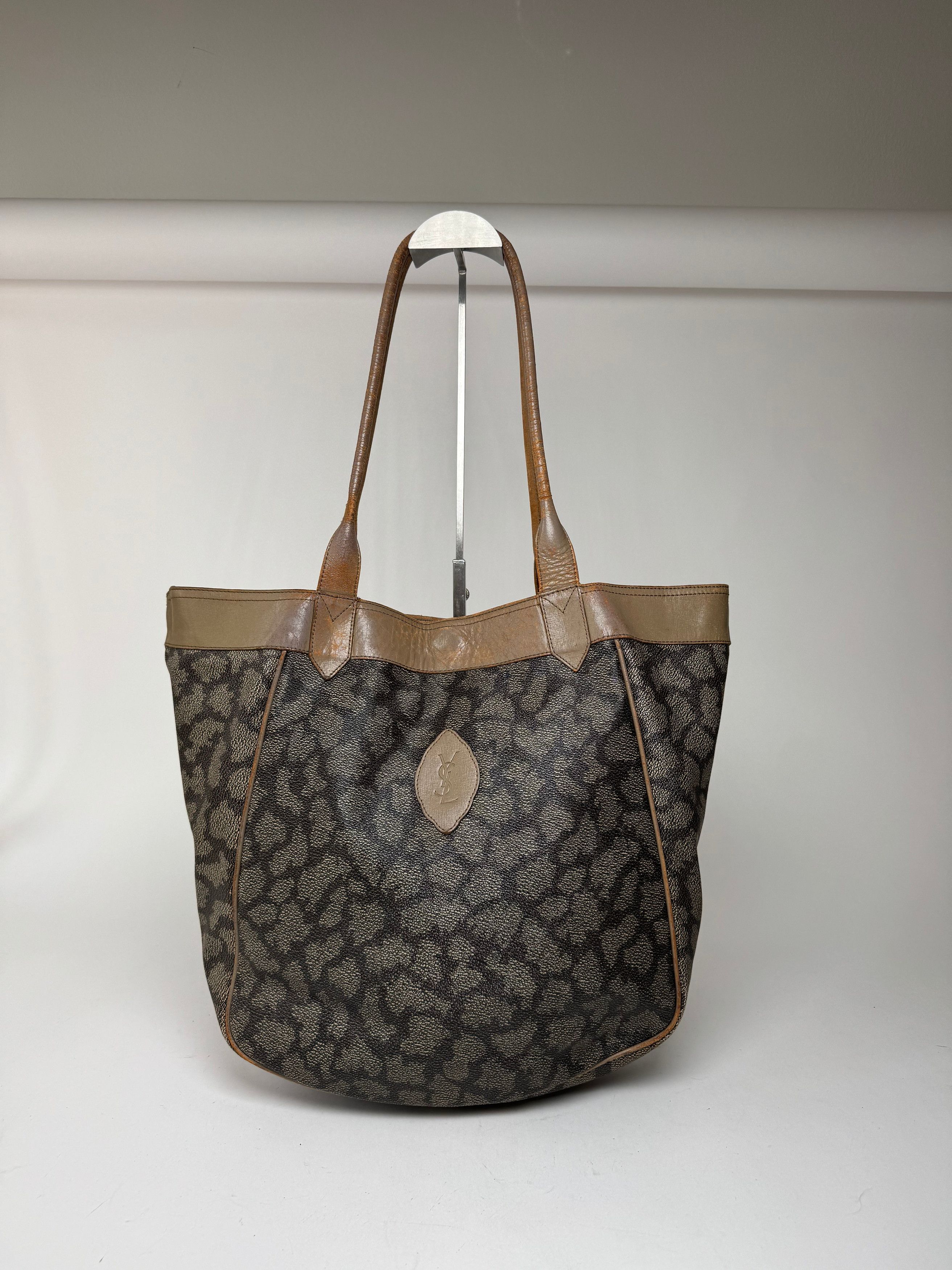 Other Vintage Yves Saint Laurent Monogram Leather Shopper grey/bla Size ONE SIZE - 11 Thumbnail