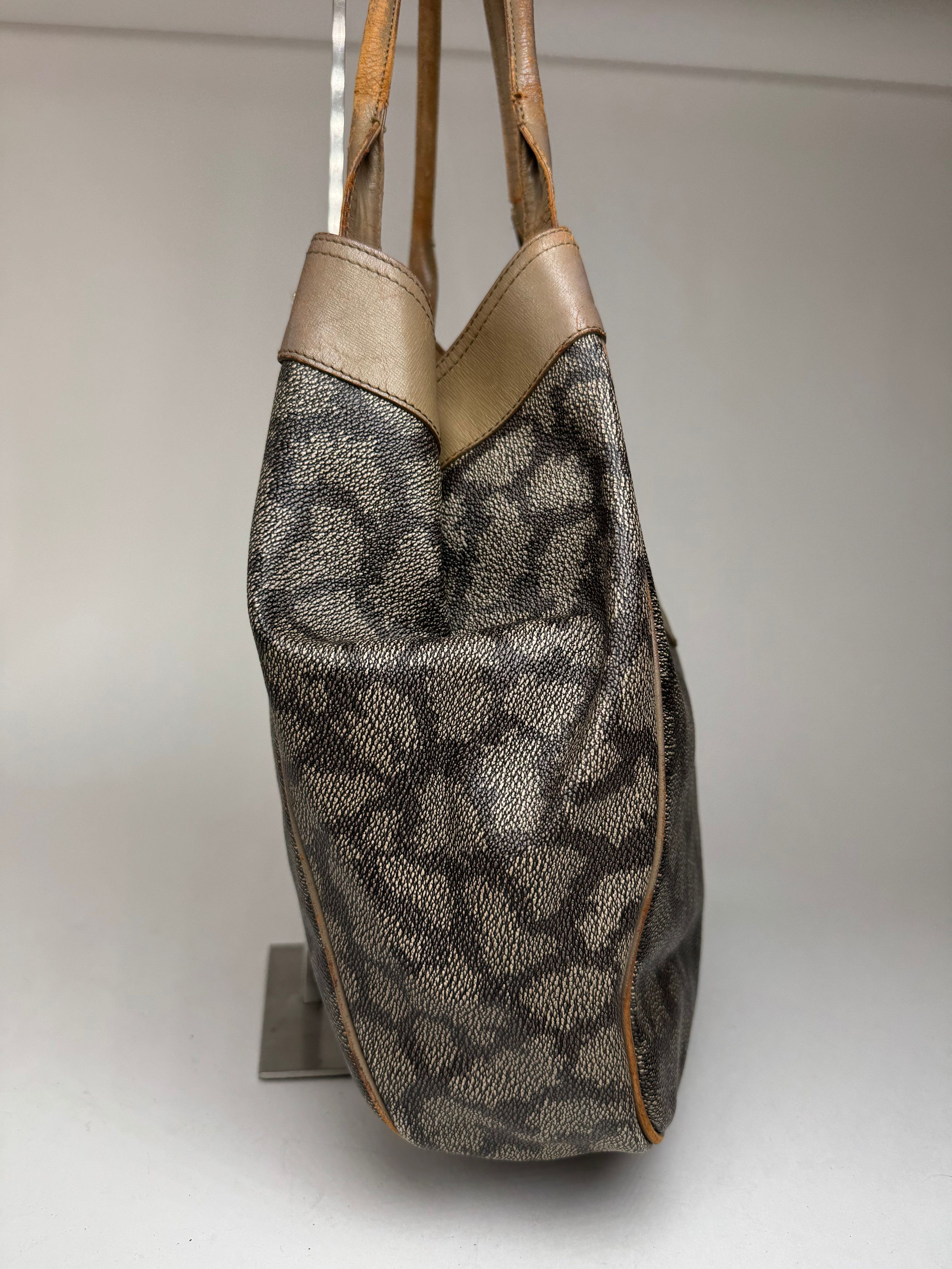 Other Vintage Yves Saint Laurent Monogram Leather Shopper grey/bla Size ONE SIZE - 12 Thumbnail