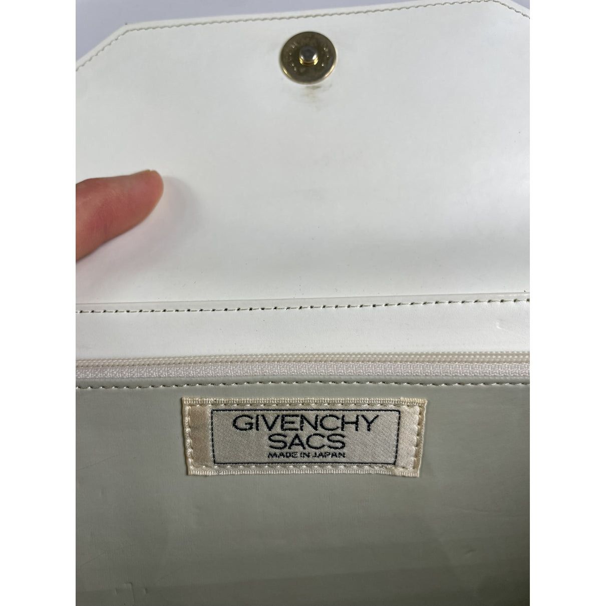 Givenchy Infinity White Leather Handbag Size ONE SIZE - 3 Thumbnail