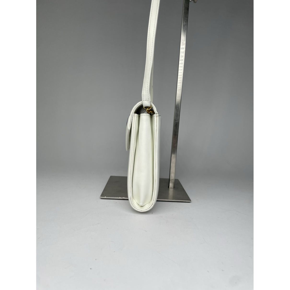 Givenchy Infinity White Leather Handbag Size ONE SIZE - 5 Thumbnail