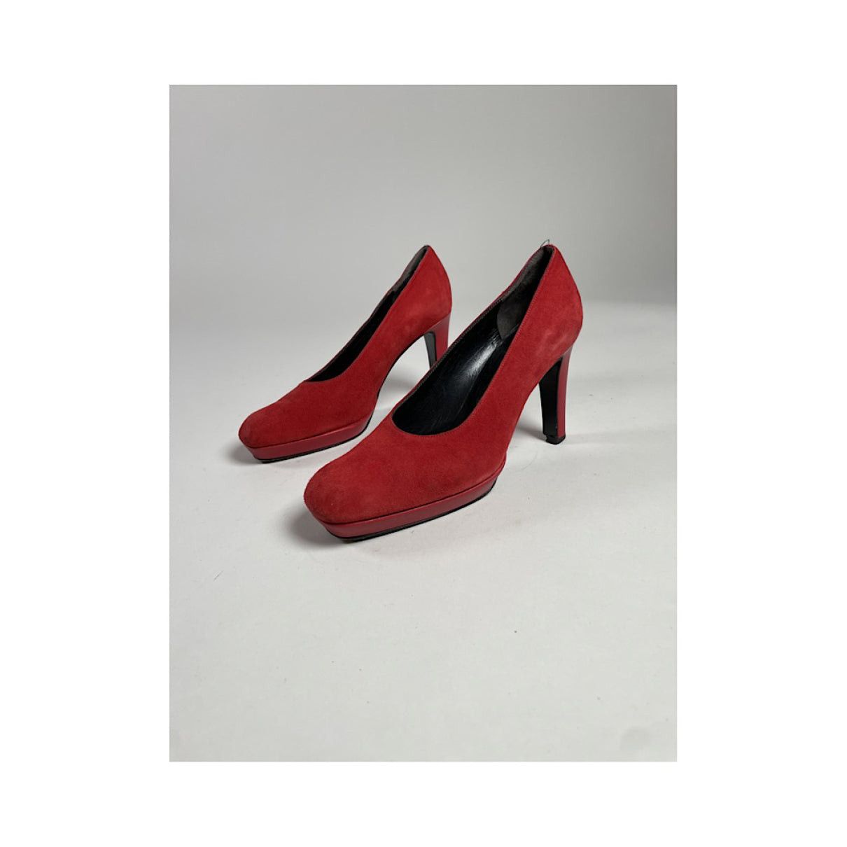 Fendi Red Suede Heel Size US 7 / IT 37 - 4 Thumbnail
