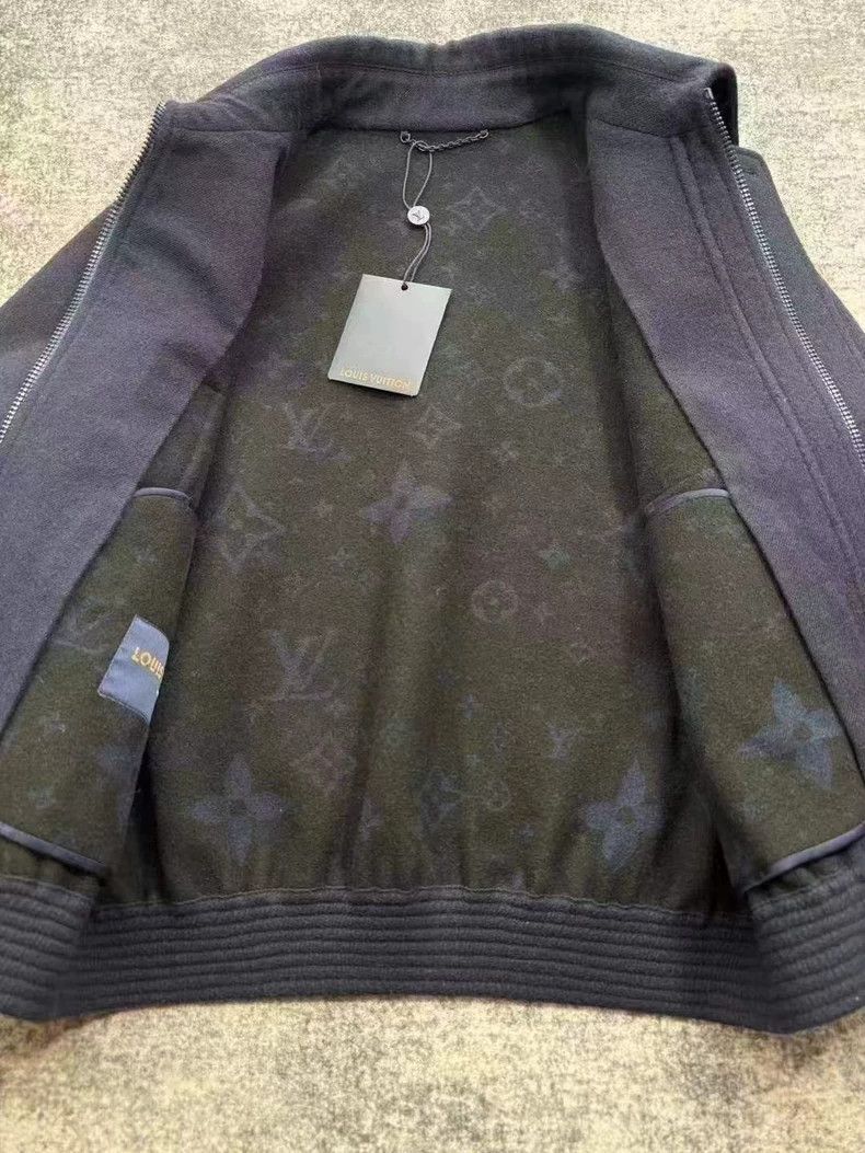 Louis Vuitton Louis Vuitton Wool Jacket with Pins Pockets - dmc Size US M / EU 48-50 / 2 - 5 Thumbnail