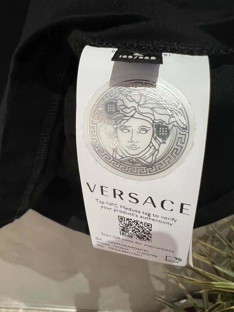 Versace Versace Black Short Sleeve T-Shirt with Logo - dmc Size US S / EU 44-46 / 1 - 6 Thumbnail