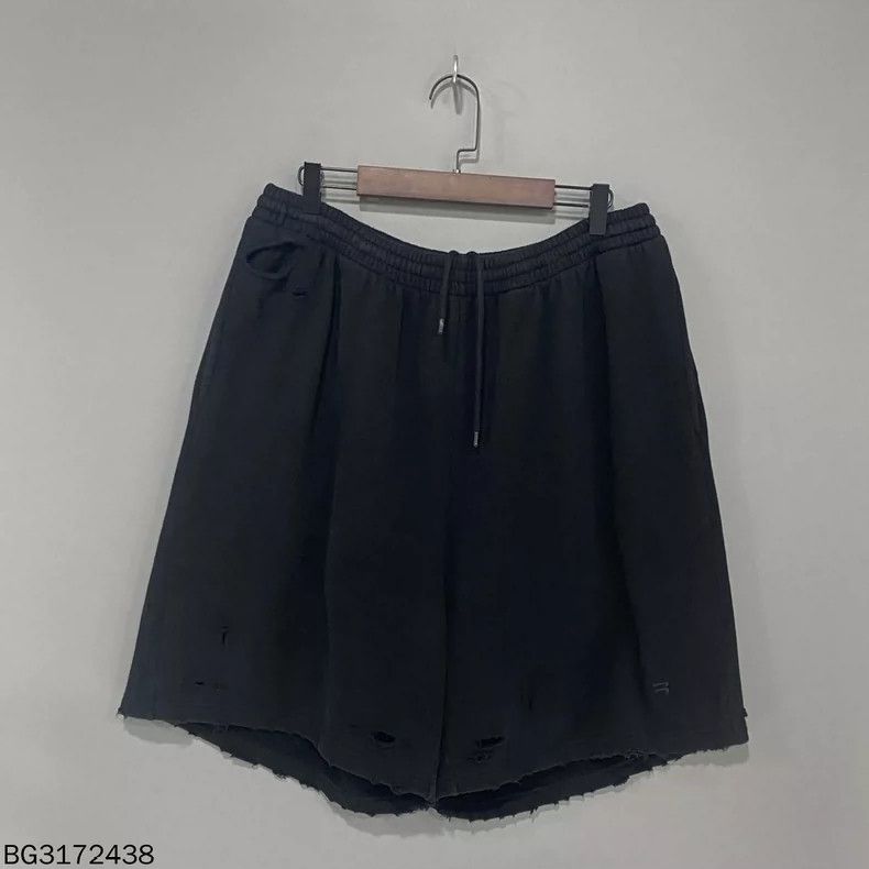 Balenciaga Balenciaga Embroidered Distressed Shorts - dmc Size US 30 / EU 46 - 3 Thumbnail