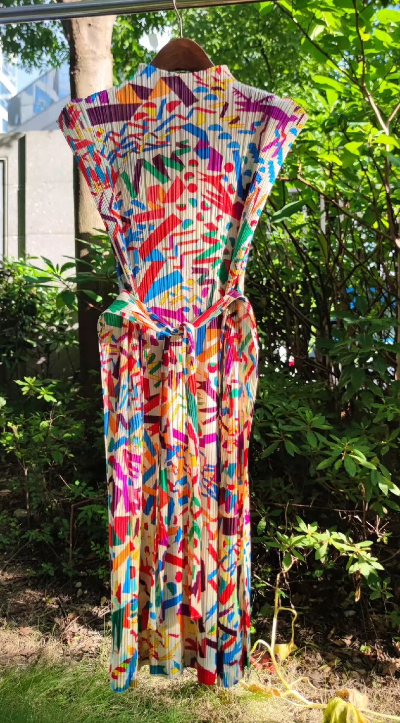 Issey Miyake Issey Miyake Christmas Stripe Dress - dmc Size US 30 / EU 46 - 6 Thumbnail