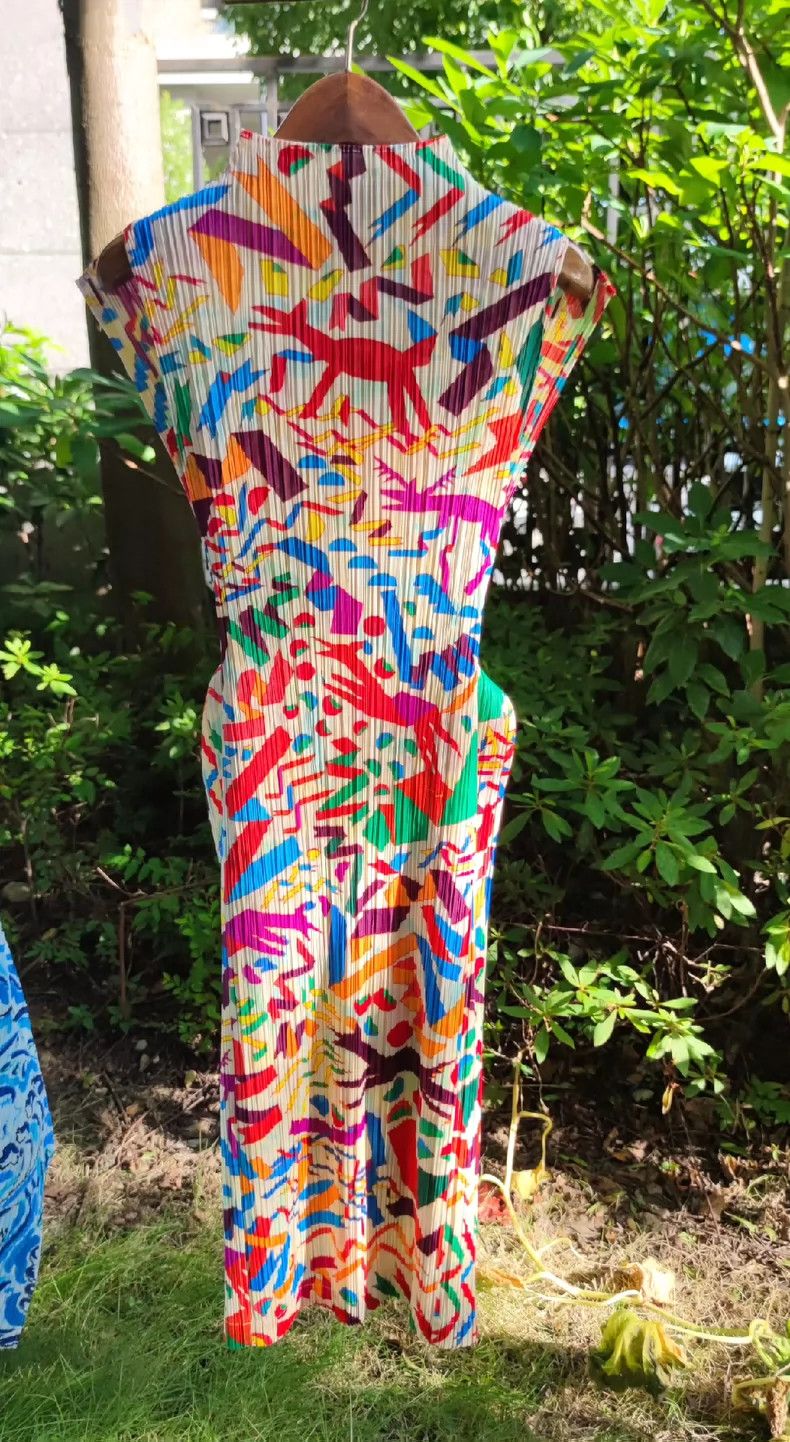 Issey Miyake Issey Miyake Christmas Stripe Dress - dmc Size US 30 / EU 46 - 7 Thumbnail