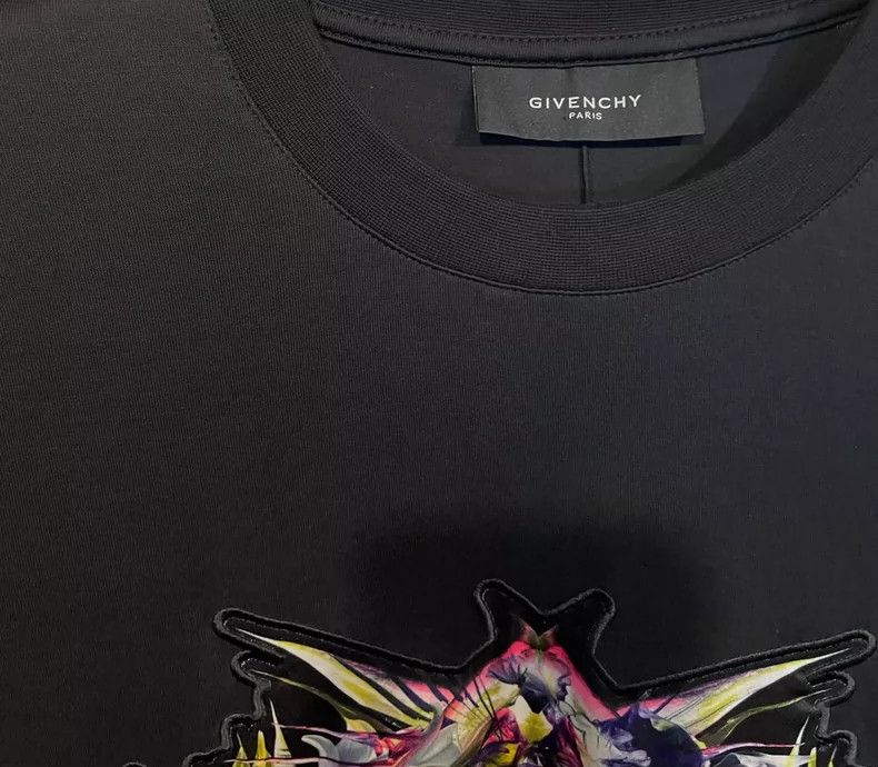 Givenchy Givenchy Nude Lady Print Short Sleeve T-shirt - dmc Size US XS / EU 42 / 0 - 3 Thumbnail