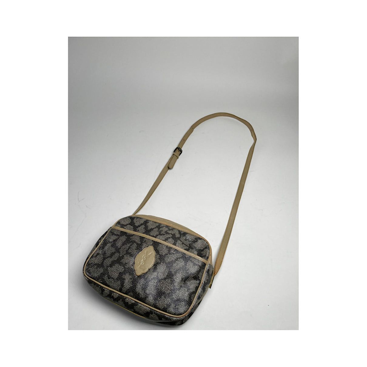 Yves Saint Laurent Black Leather Handbag Size ONE SIZE - 5 Thumbnail