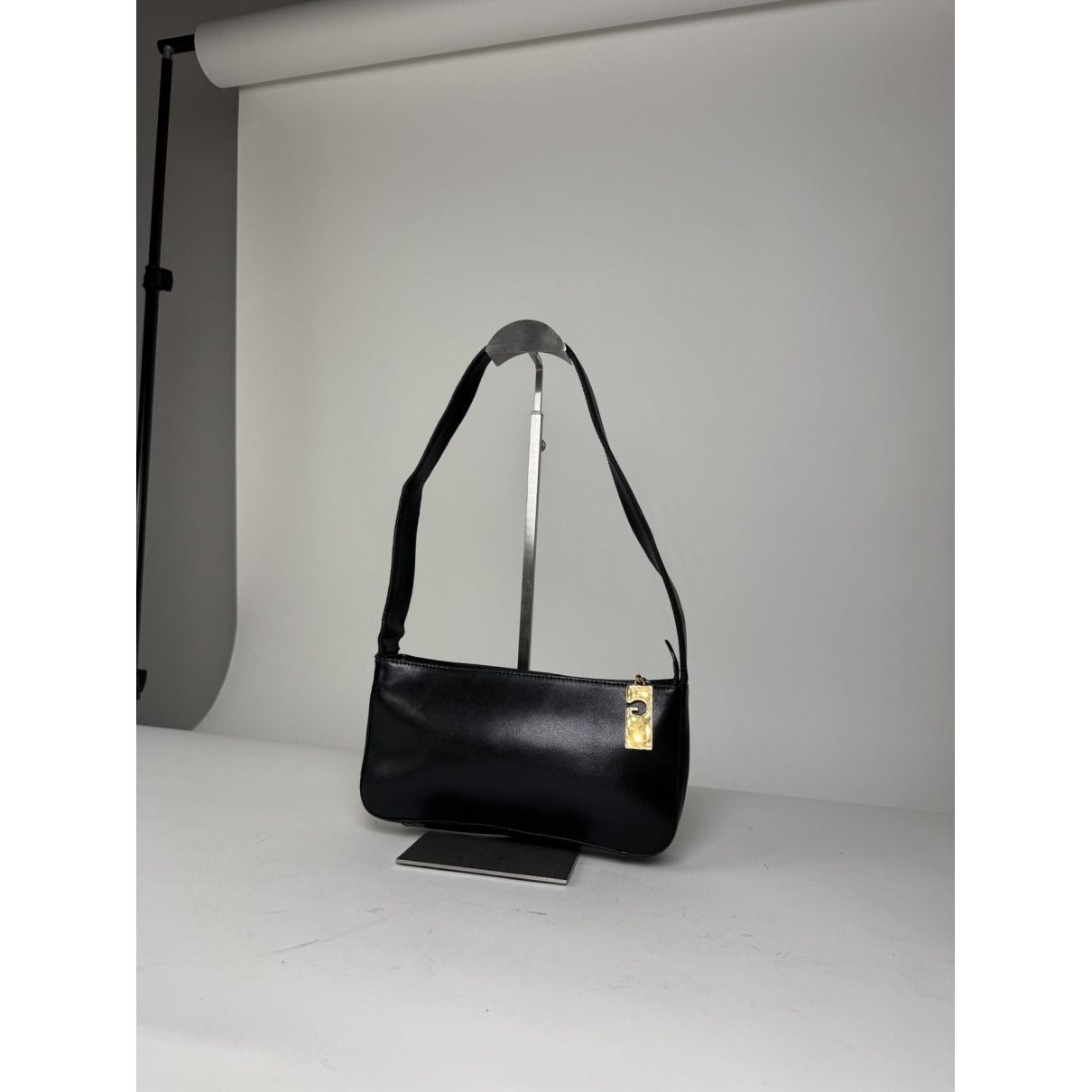 Givenchy Whip Black Leather Handbag Size ONE SIZE - 5 Thumbnail