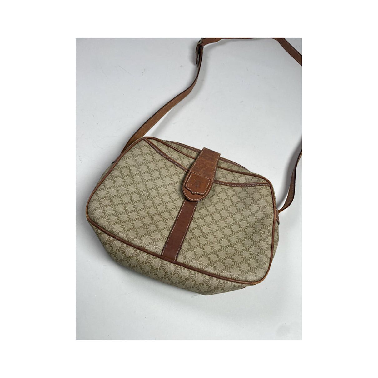 Celine Triomphe Maillon Chain Beige Leather Handbag Size ONE SIZE - 3 Thumbnail
