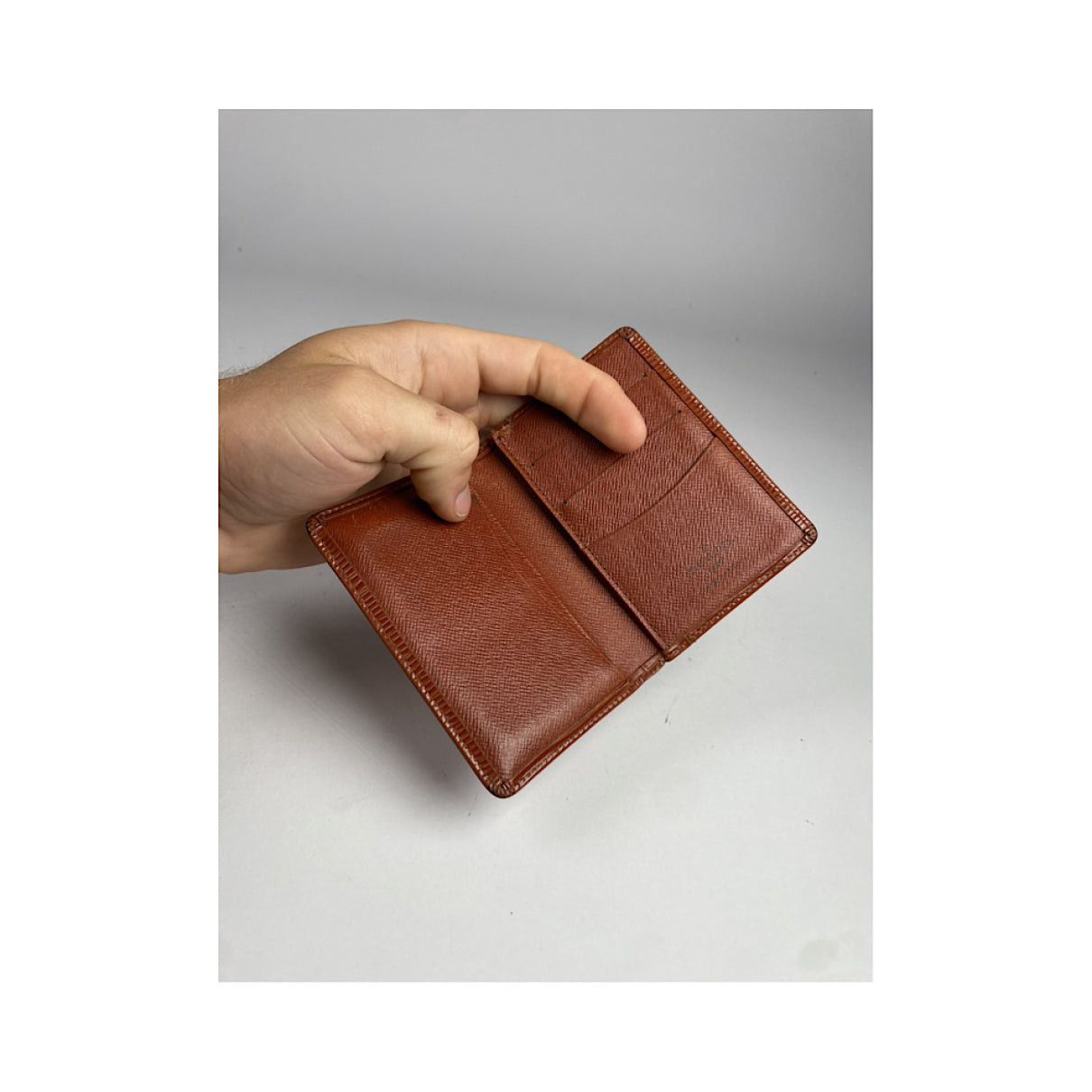 Louis Vuitton Brown Leather Purse Size ONE SIZE - 4 Thumbnail