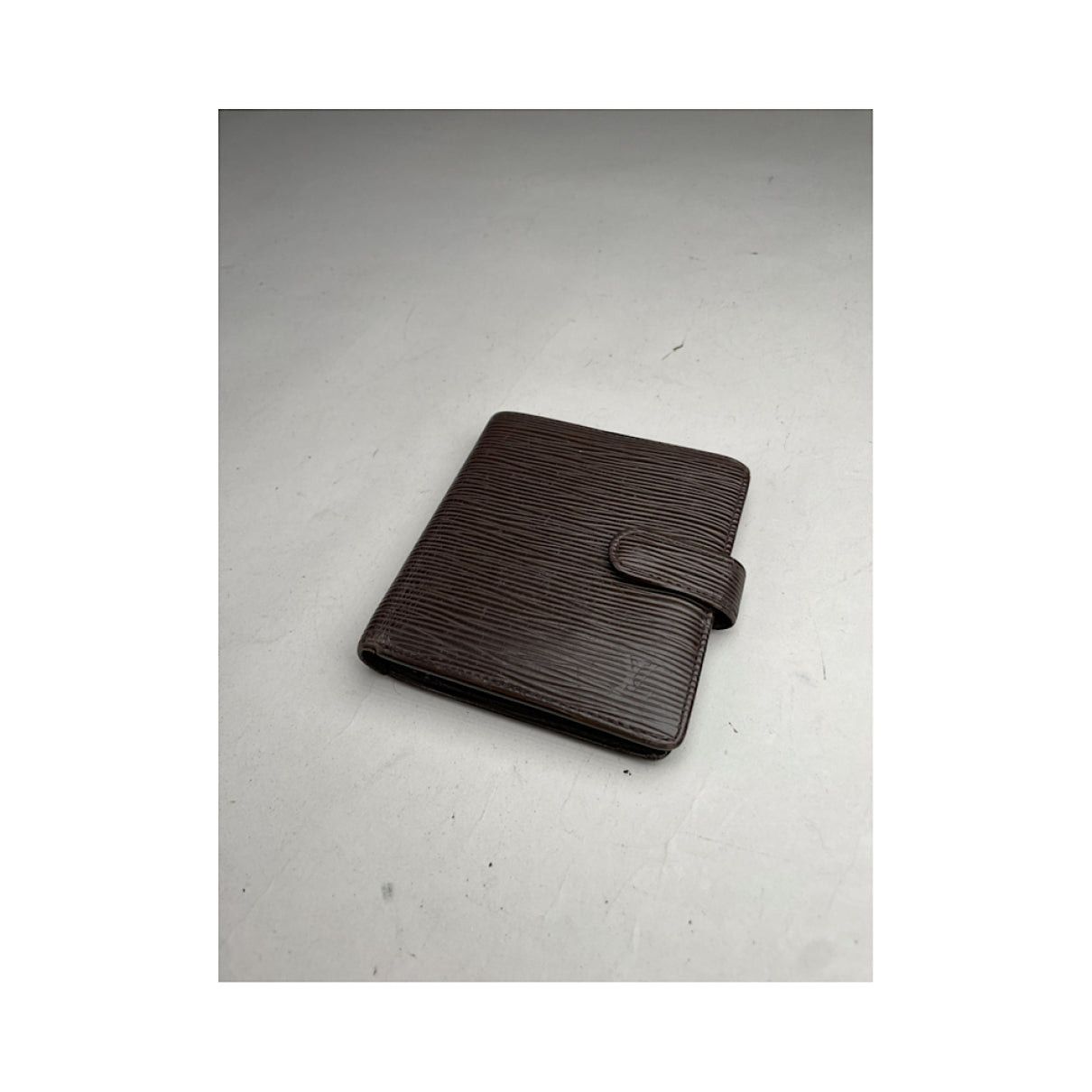 Louis Vuitton Brown Leather Purse Size ONE SIZE - 3 Thumbnail