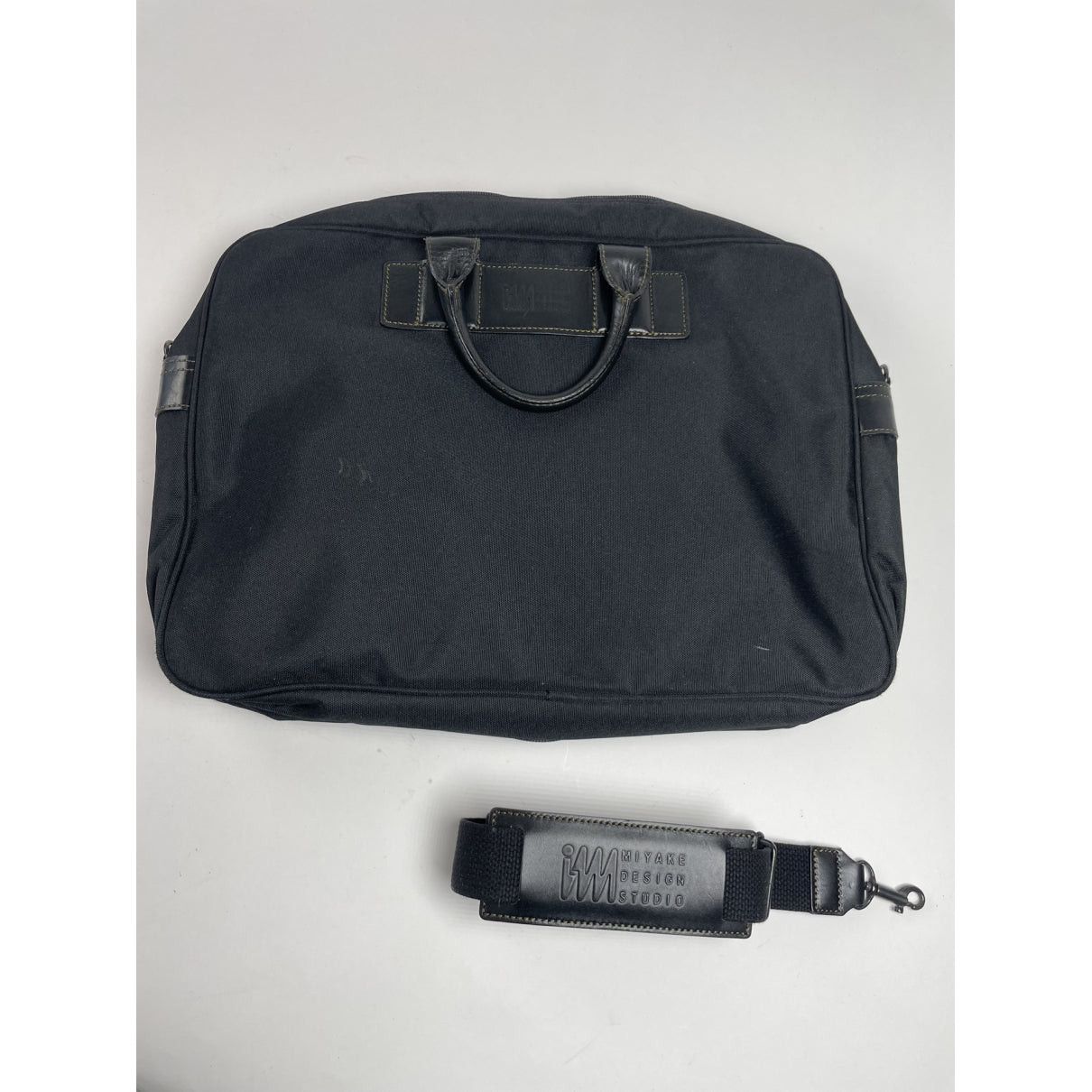 Issey Miyake Black Leather Handbag Size ONE SIZE - 3 Thumbnail