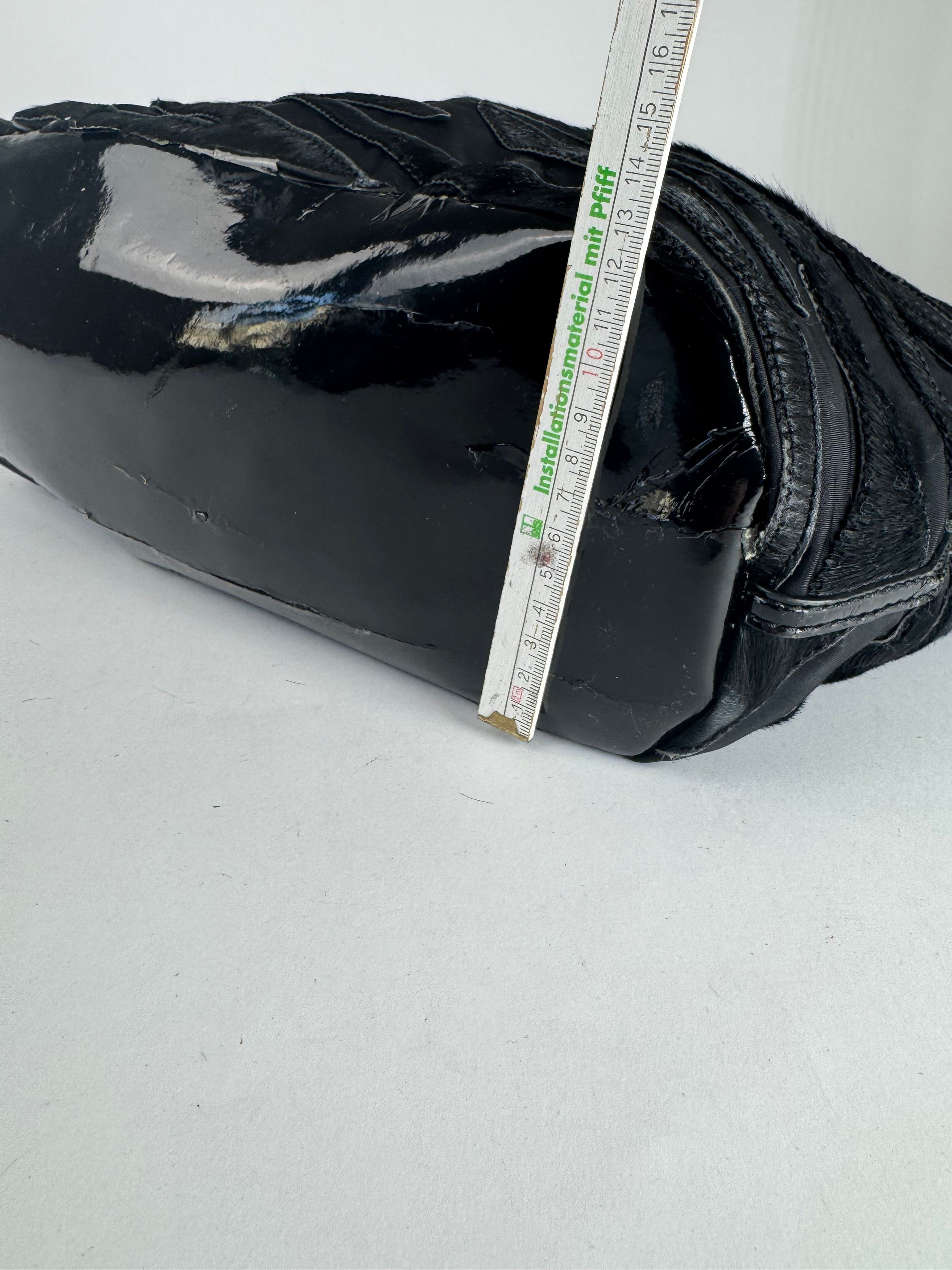 Givenchy Vintage Nightindale Patent Leather Fur Bag Black Size ONE SIZE - 14 Thumbnail