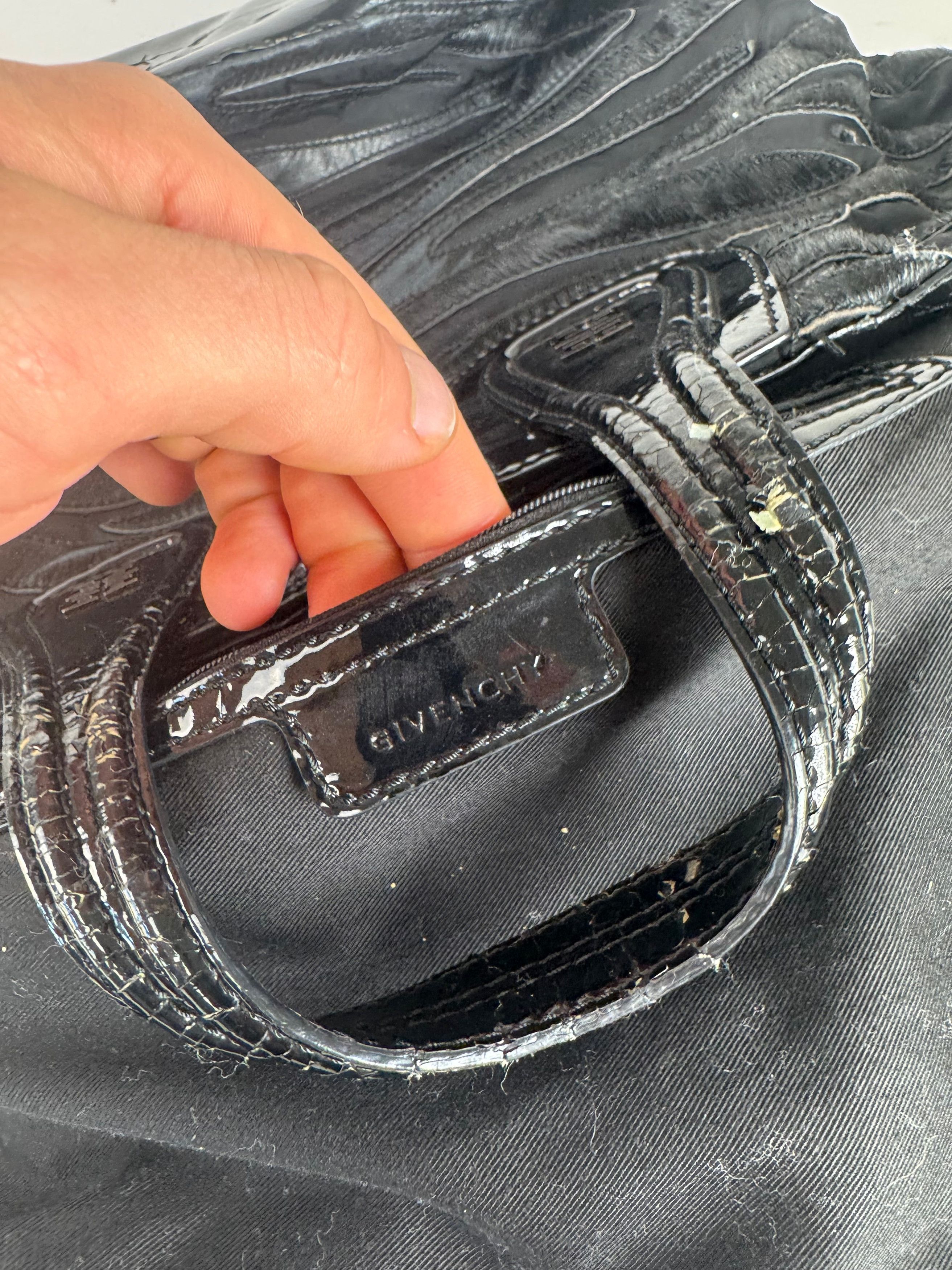 Givenchy Vintage Nightindale Patent Leather Fur Bag Black Size ONE SIZE - 11 Thumbnail
