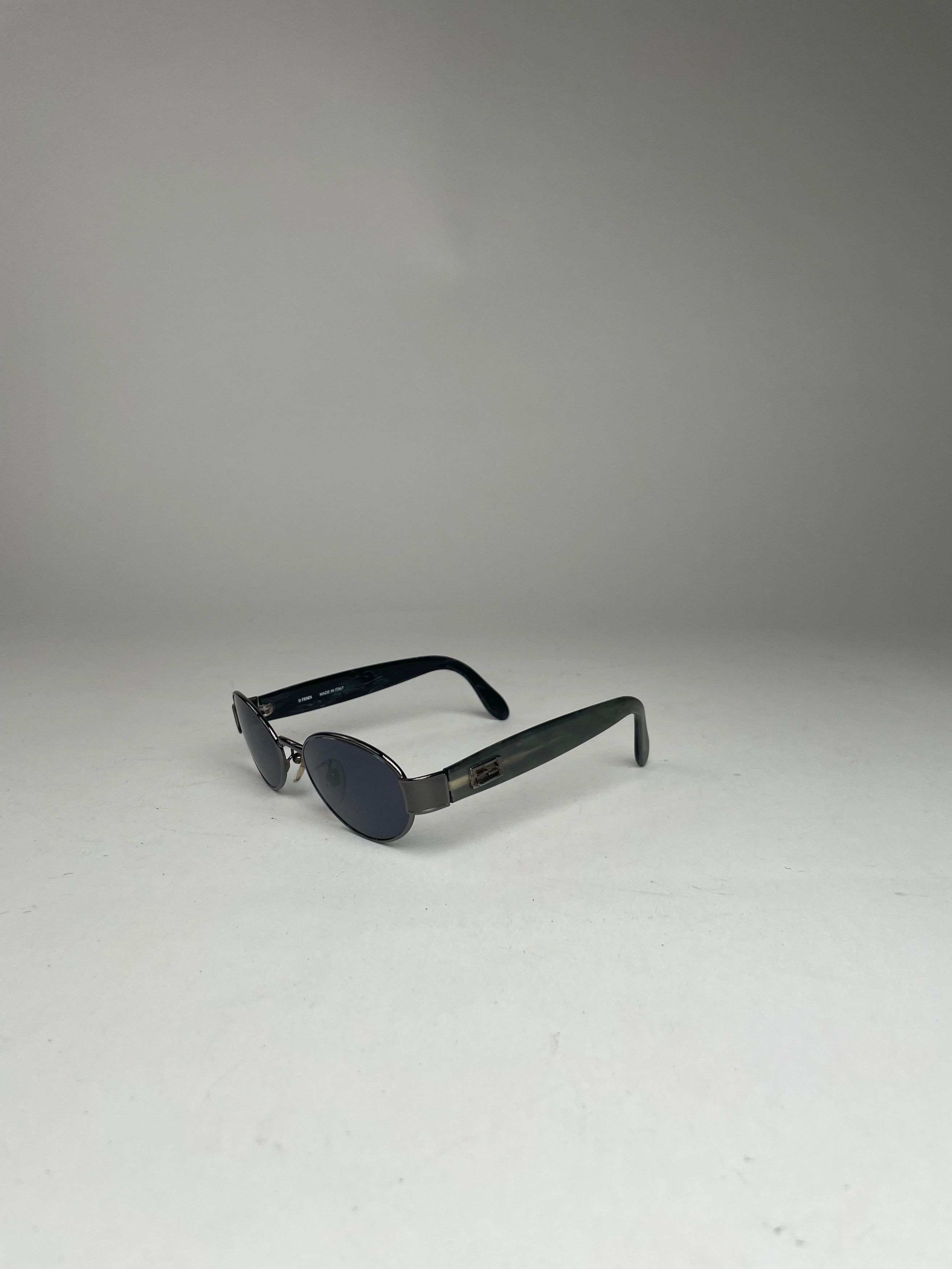 Fendi Vintage Roma Sunglasses Black / Green Size ONE SIZE - 3 Thumbnail