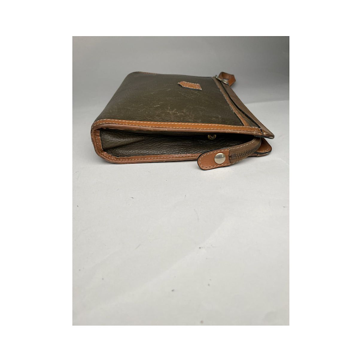 Celine Triomphe Vintage Brown Leather Clutch Bag Size ONE SIZE - 3 Thumbnail
