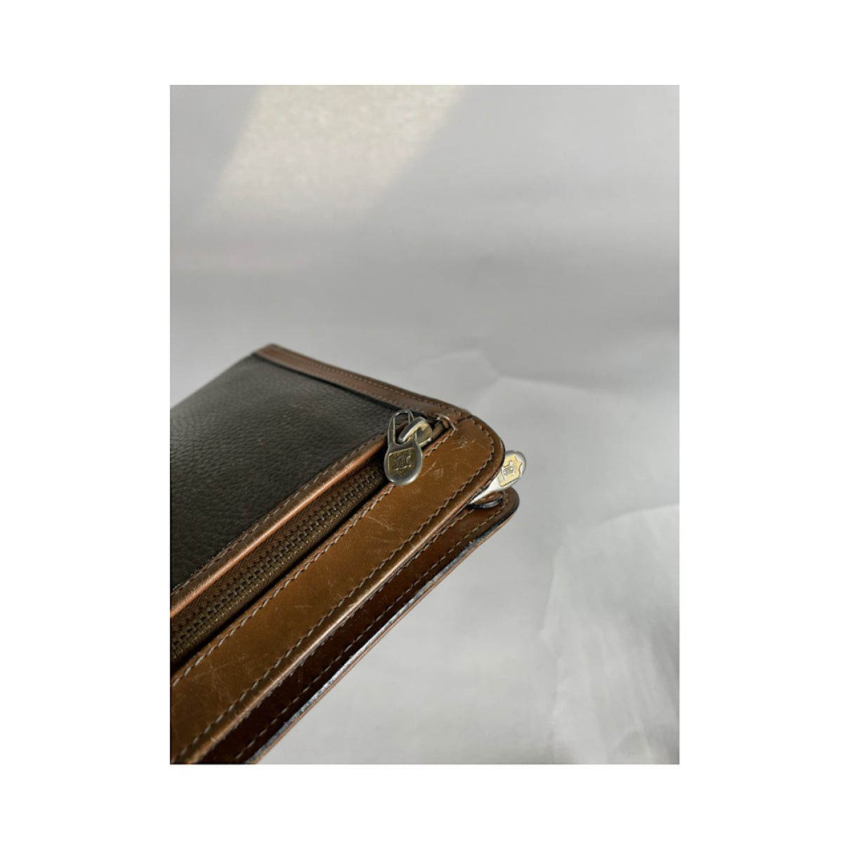 Celine Triomphe Vintage Brown Leather Clutch Bag Size ONE SIZE - 4 Thumbnail