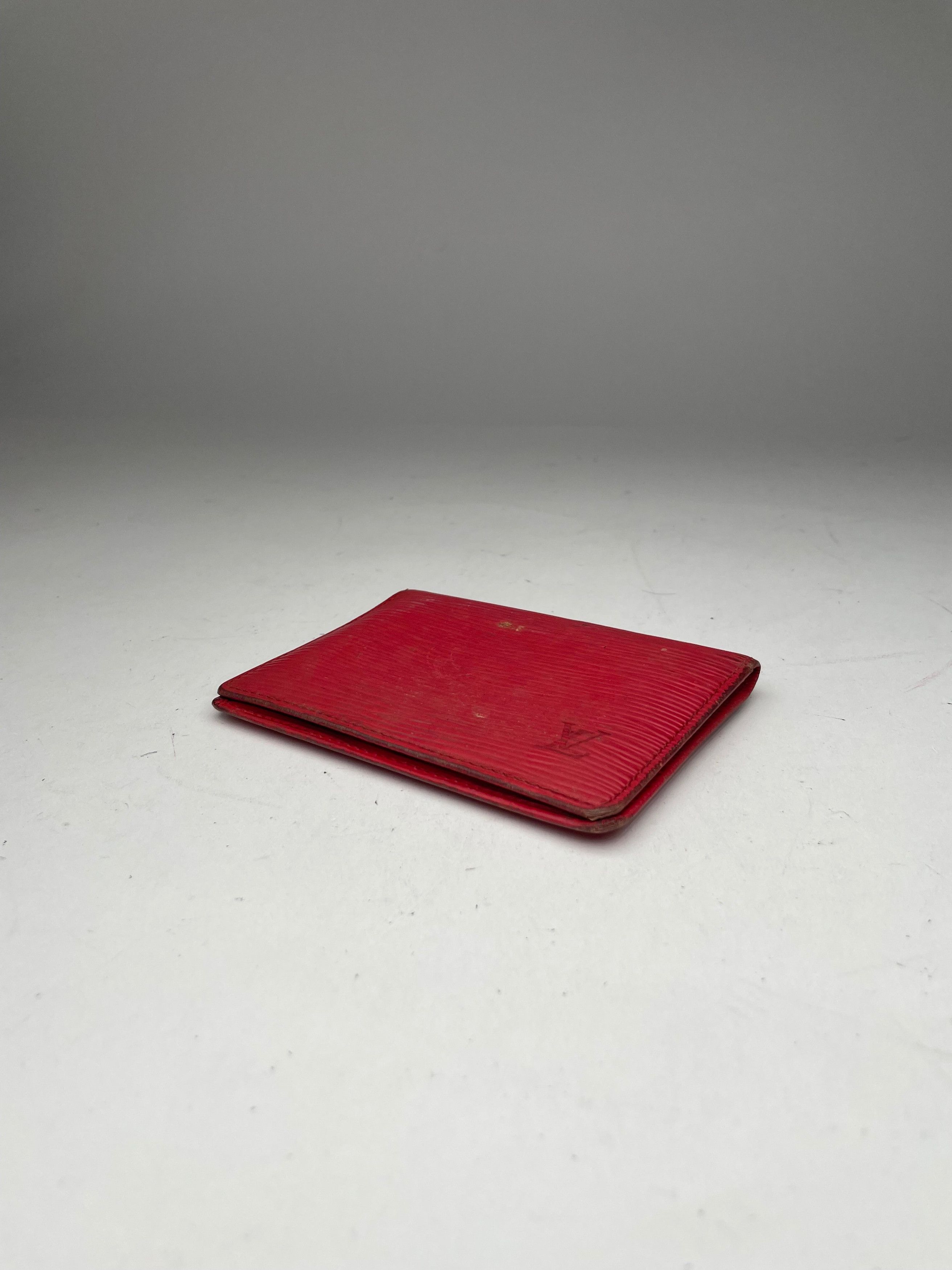 Louis Vuitton Vintage EPI leather Card Holder Red Size ONE SIZE - 9 Thumbnail