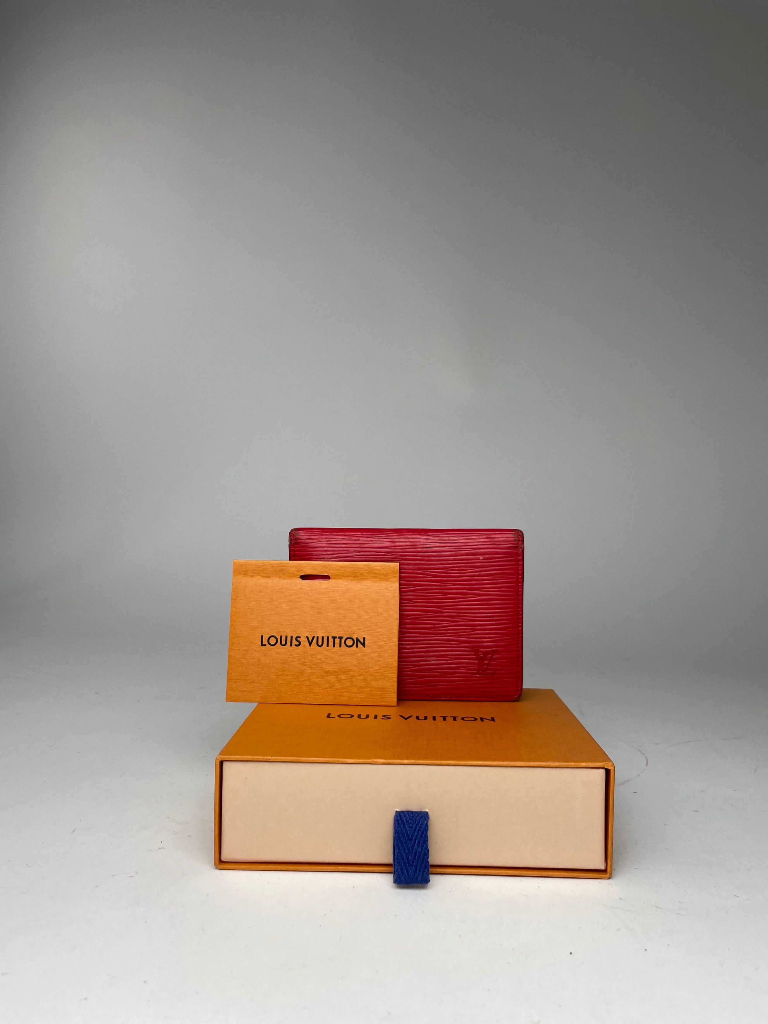 Louis Vuitton Vintage EPI leather Card Holder Red Size ONE SIZE - 8 Thumbnail
