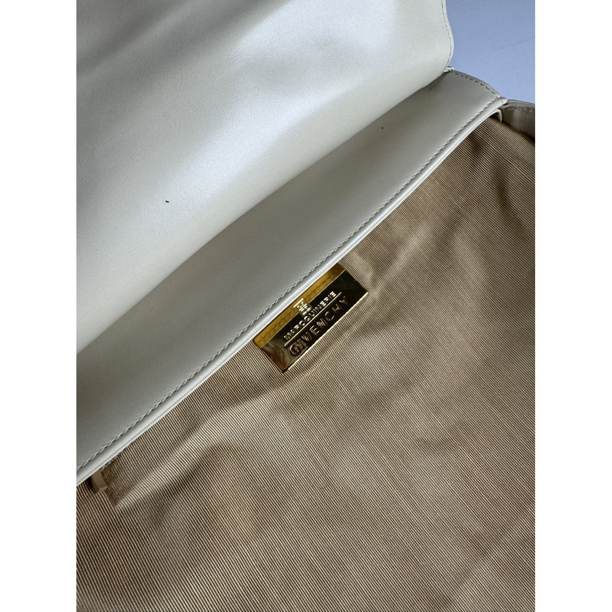 Givenchy Whip Beige Leather Handbag Size ONE SIZE - 4 Thumbnail