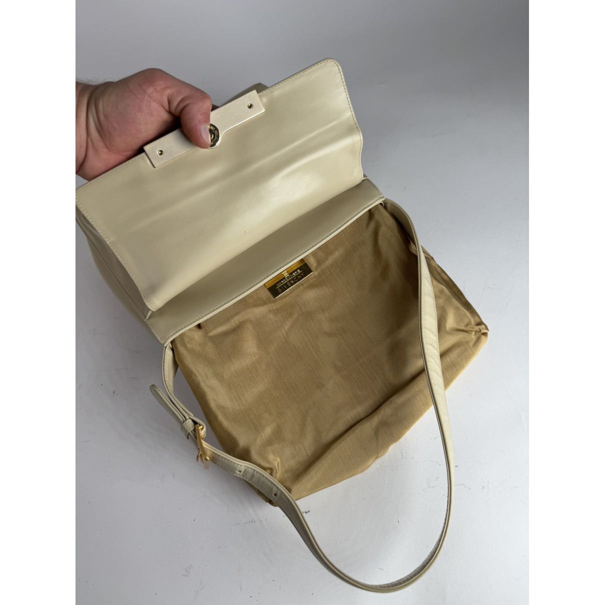 Givenchy Whip Beige Leather Handbag Size ONE SIZE - 2 Thumbnail