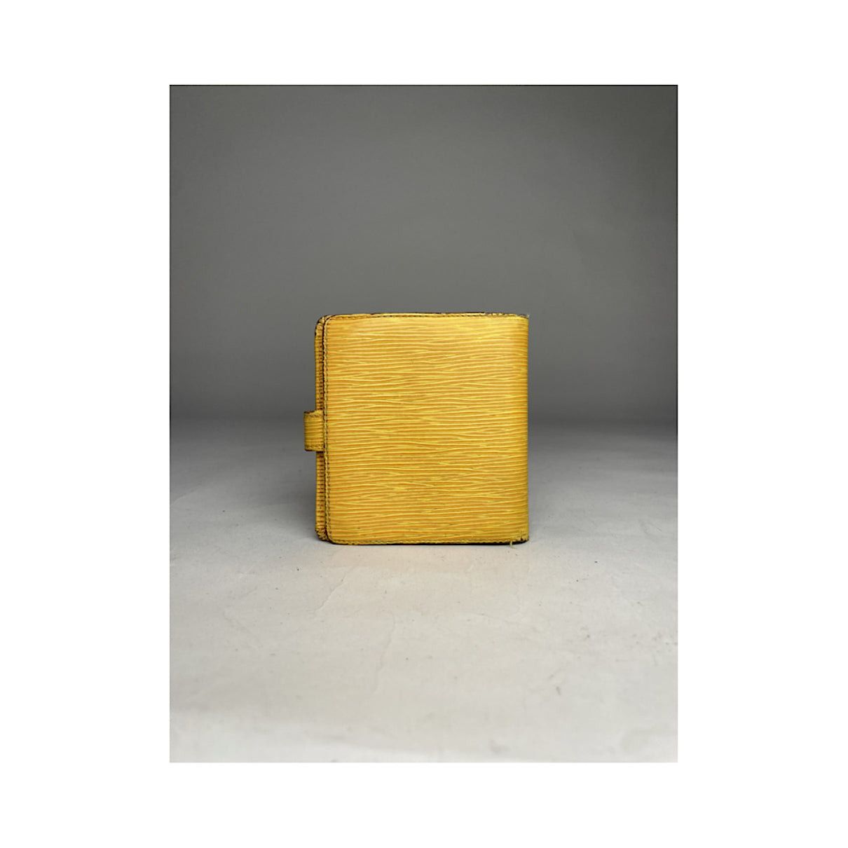 Louis Vuitton Yellow Leather Purse Size ONE SIZE - 3 Thumbnail