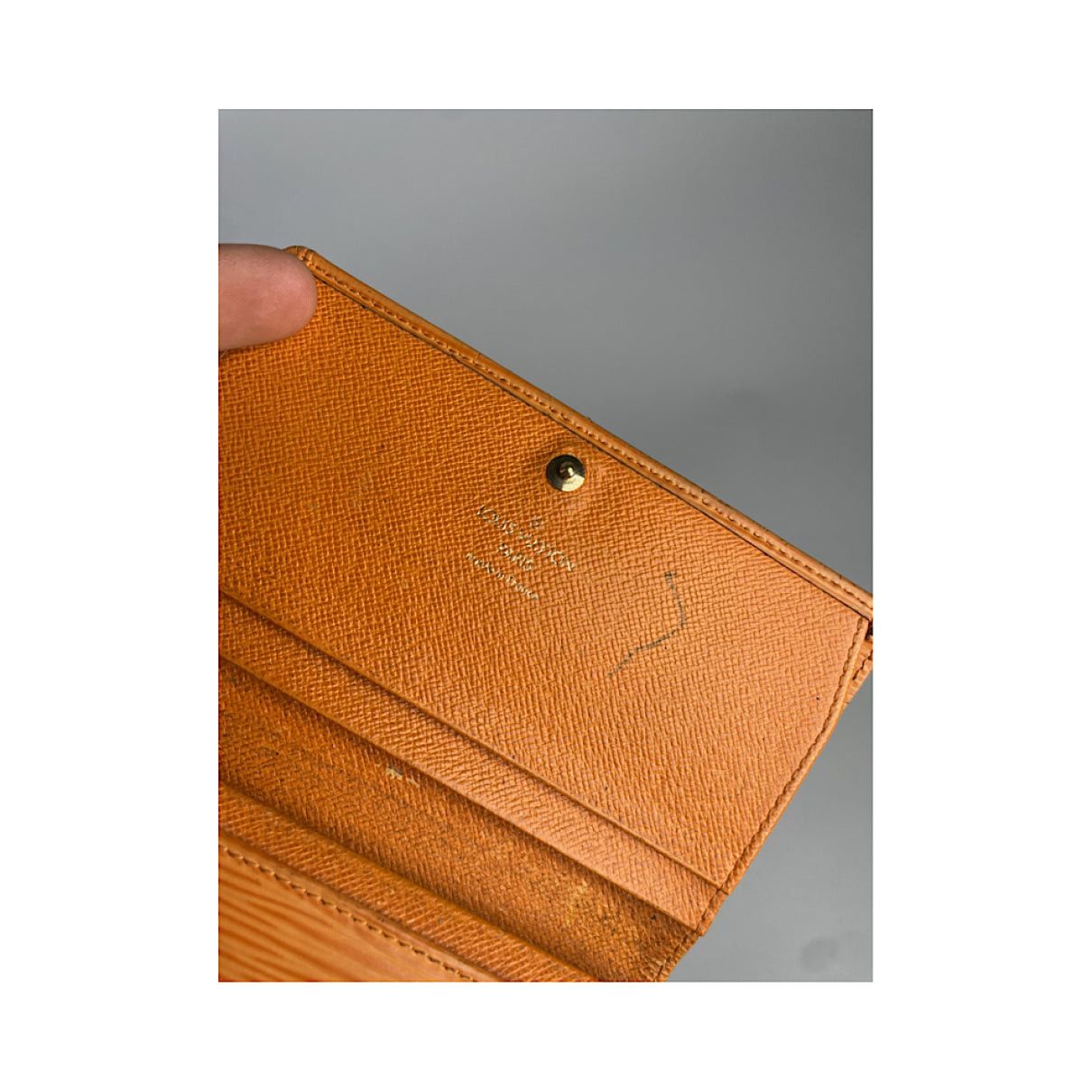 Louis Vuitton Capucines Orange Leather Wallet Size ONE SIZE - 4 Thumbnail