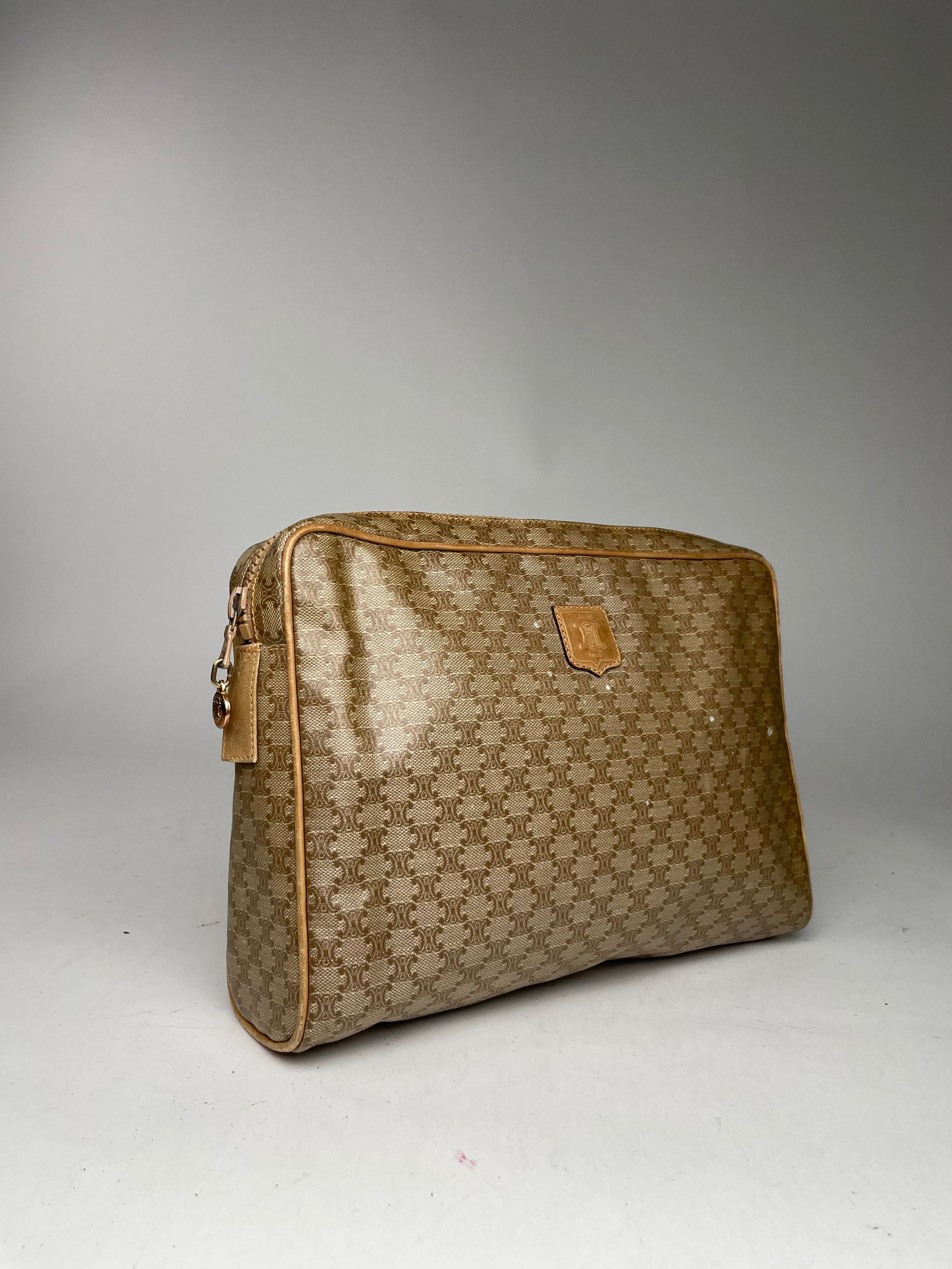Celine Vintage Triomphe Leather Monogram Clutch Size ONE SIZE - 12 Thumbnail