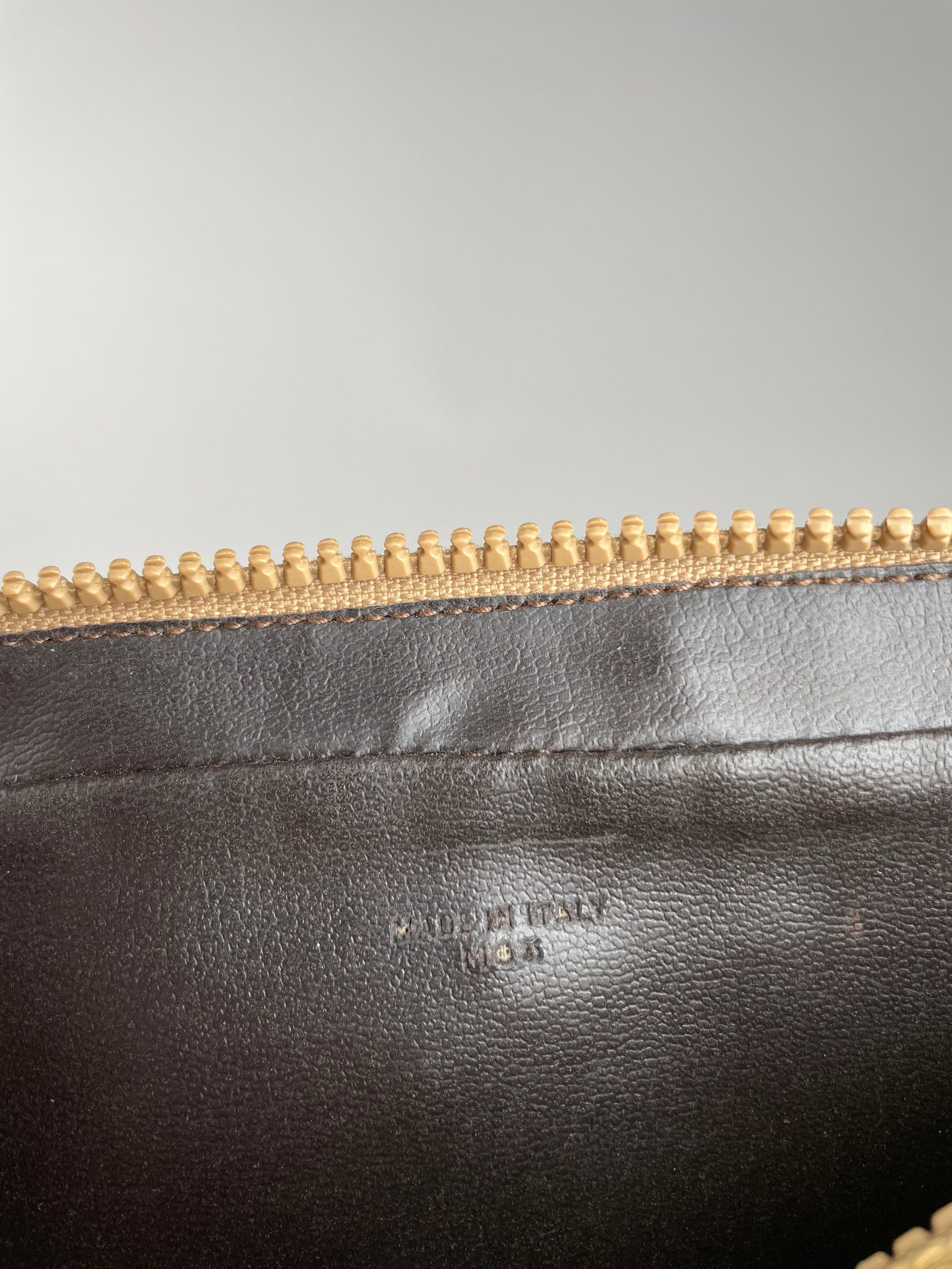 Celine Vintage Triomphe Leather Monogram Clutch Size ONE SIZE - 17 Thumbnail