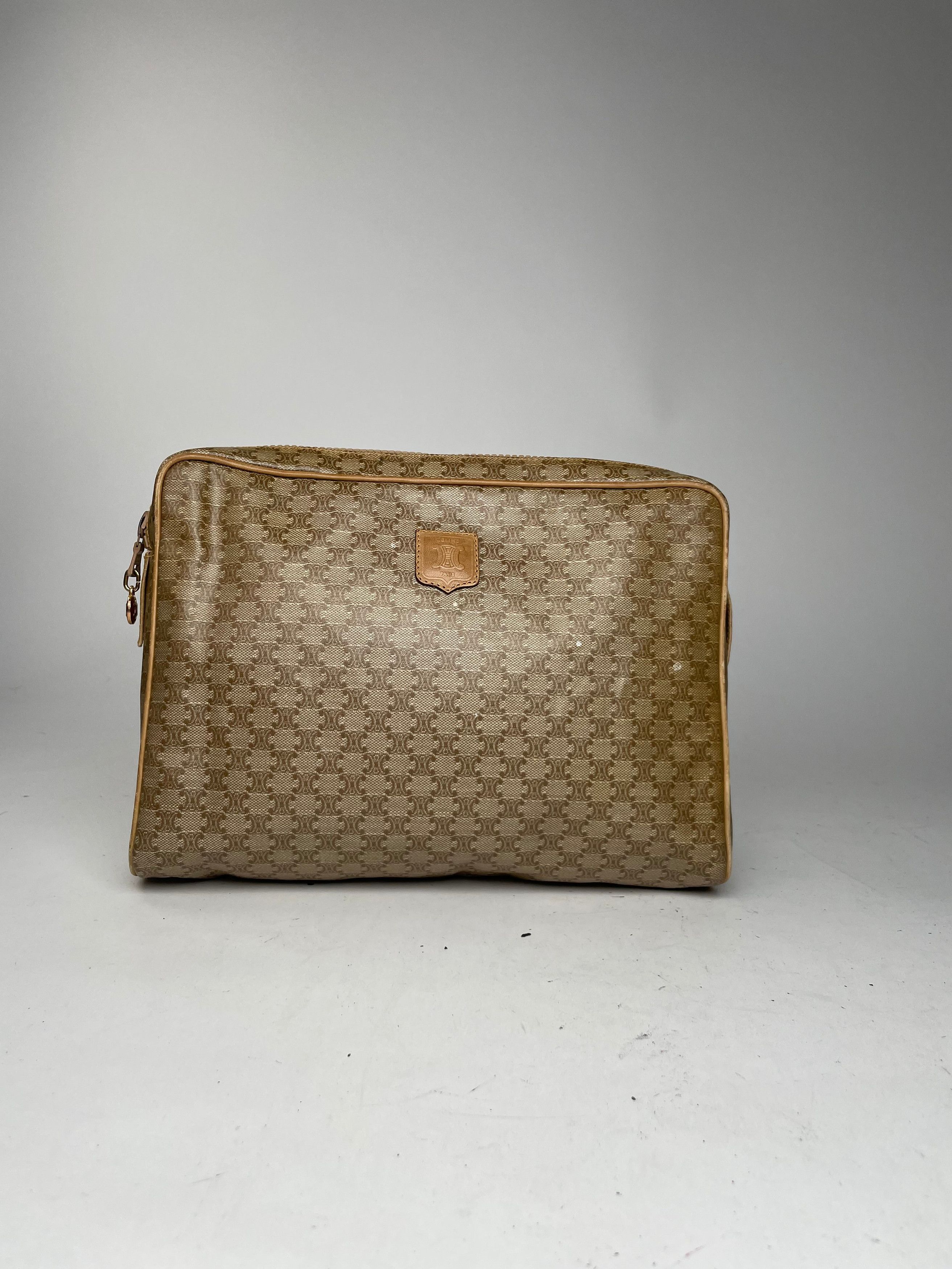 Celine Vintage Triomphe Leather Monogram Clutch Size ONE SIZE - 6 Thumbnail