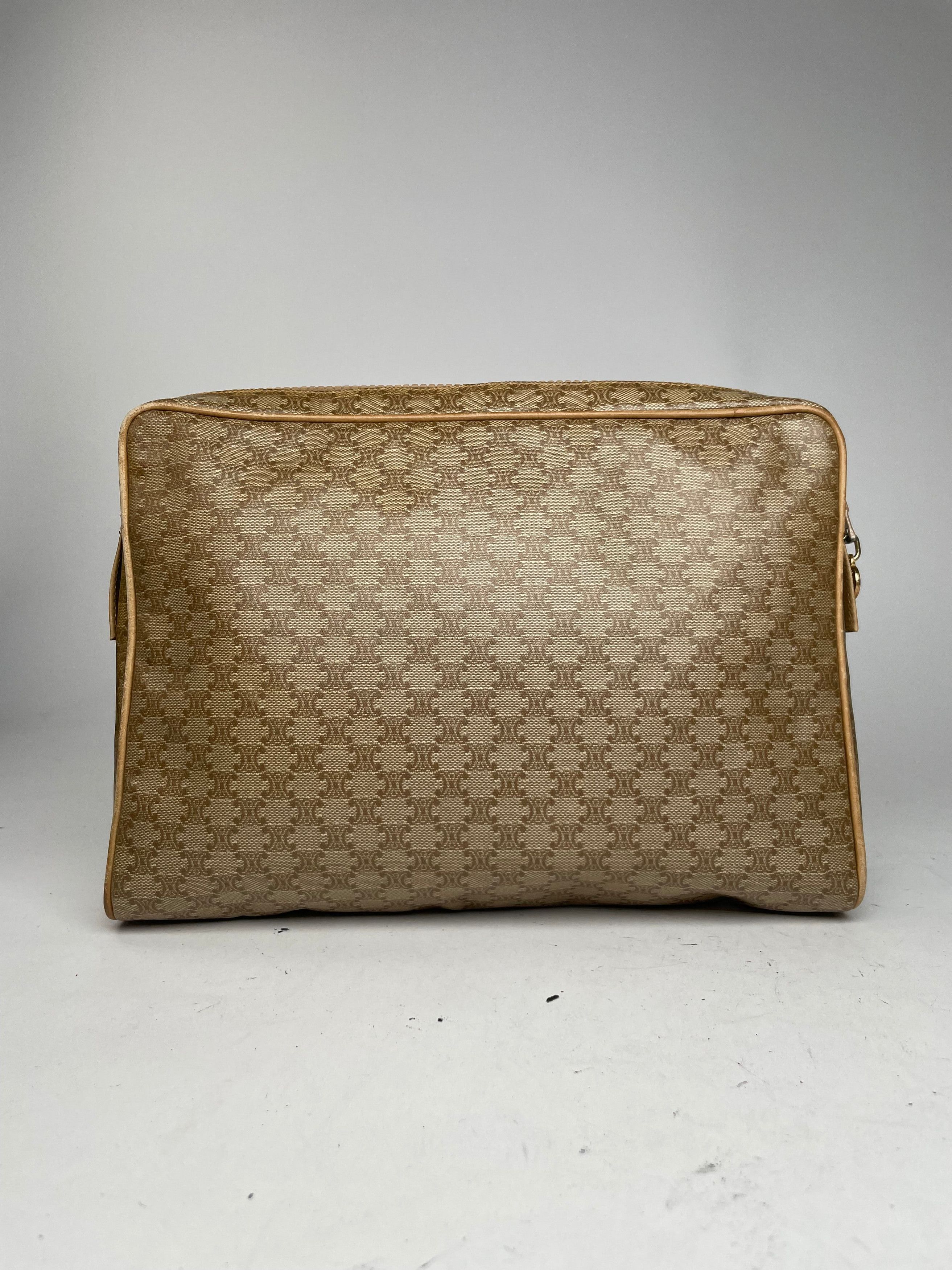 Celine Vintage Triomphe Leather Monogram Clutch Size ONE SIZE - 2 Thumbnail