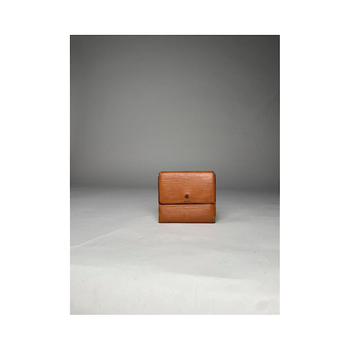 Louis Vuitton Capucines Brown Leather Wallet Size ONE SIZE - 3 Thumbnail