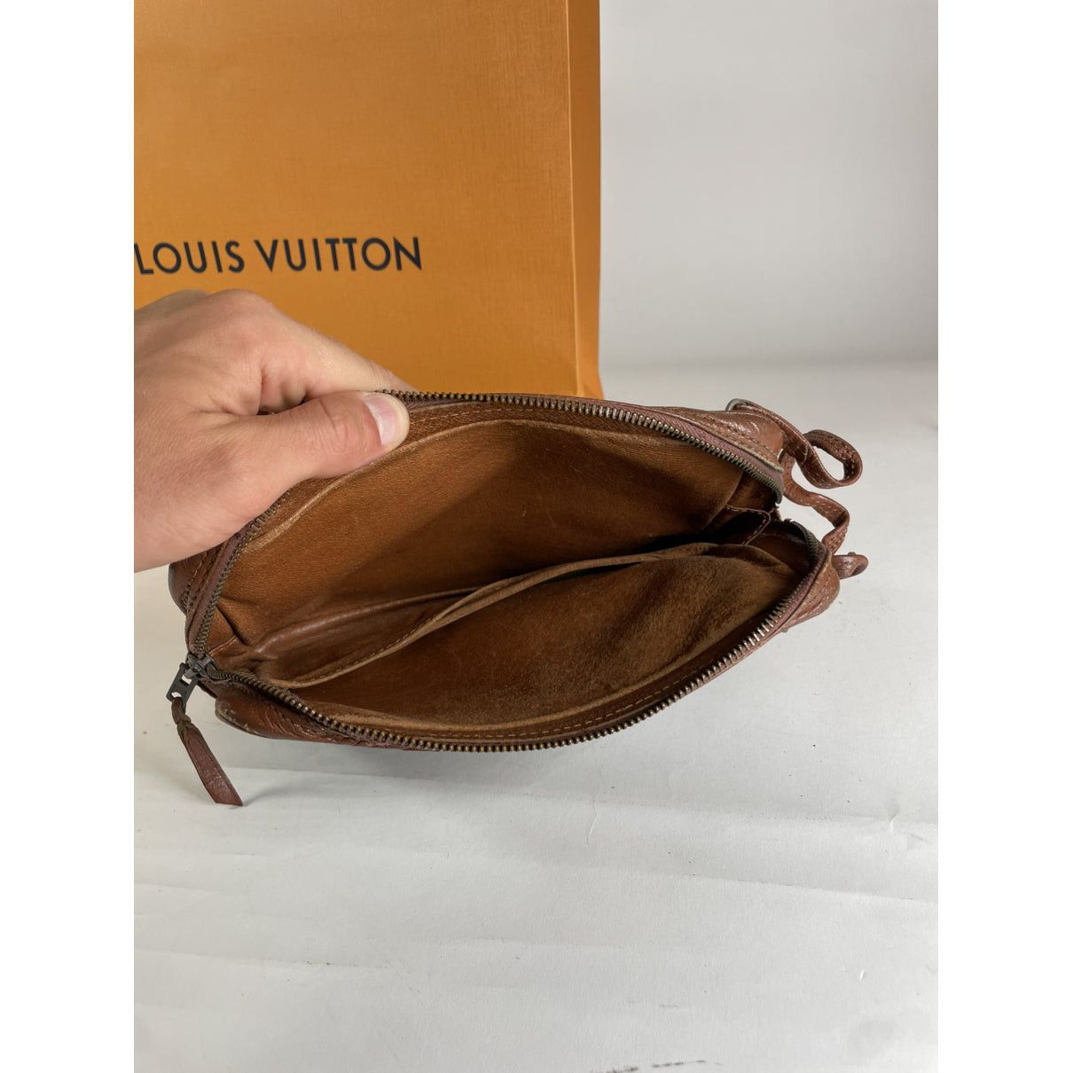 Louis Vuitton Metis Brown Leather Clutch Bag Size ONE SIZE - 2 Thumbnail