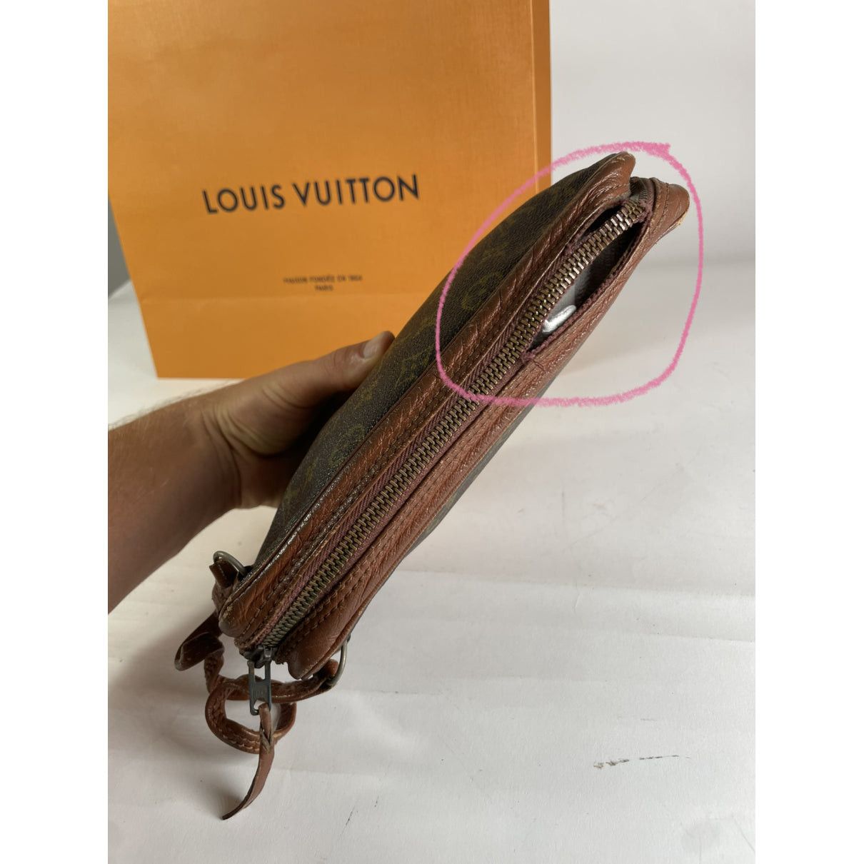 Louis Vuitton Metis Brown Leather Clutch Bag Size ONE SIZE - 4 Thumbnail
