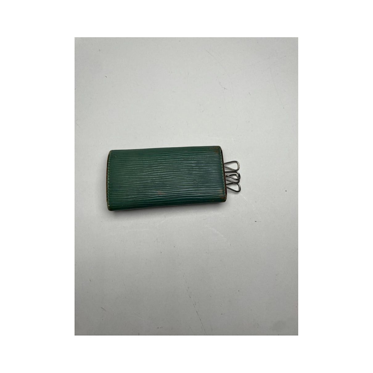 Louis Vuitton Lockme Green Leather Purse Size ONE SIZE - 3 Thumbnail
