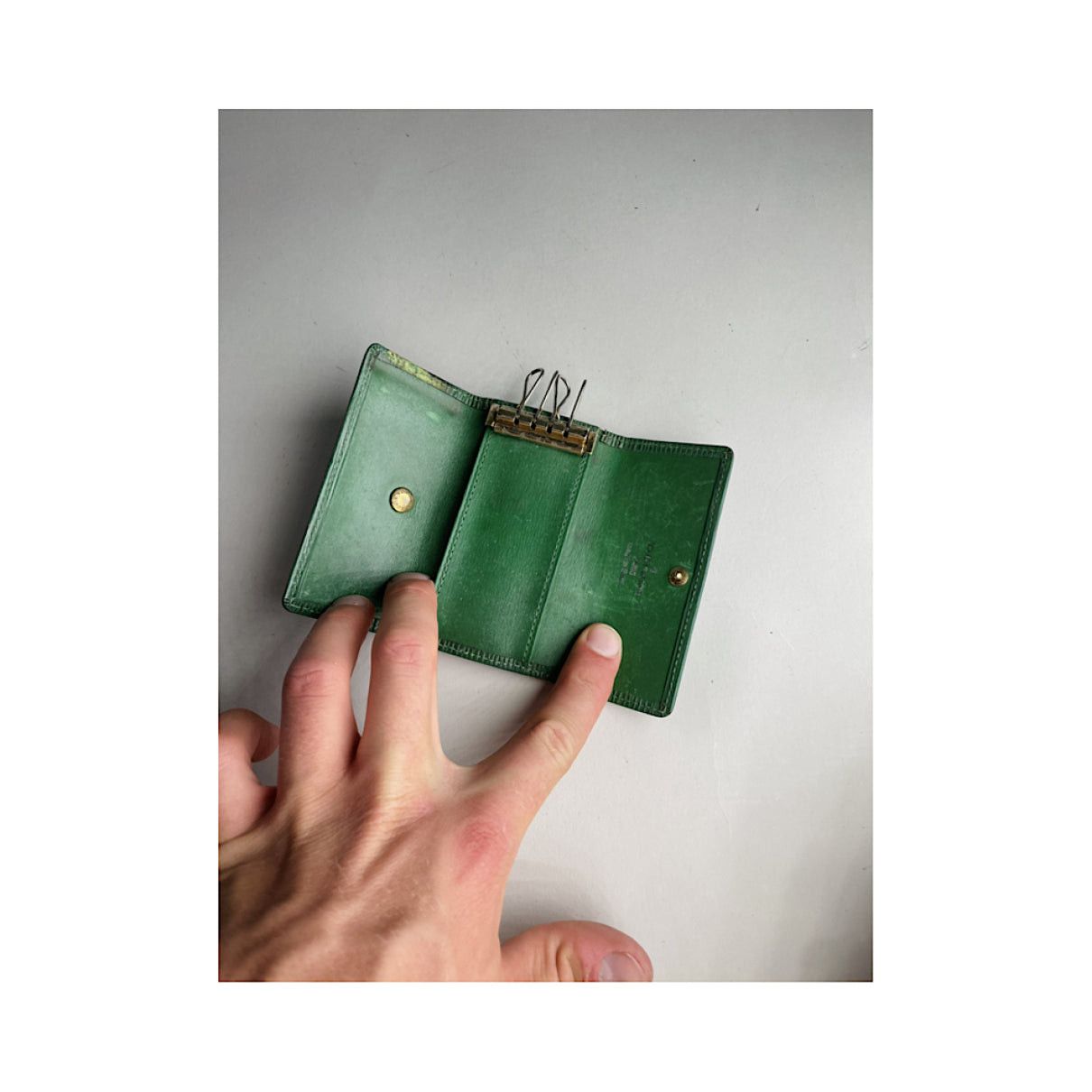 Louis Vuitton Lockme Green Leather Purse Size ONE SIZE - 4 Thumbnail