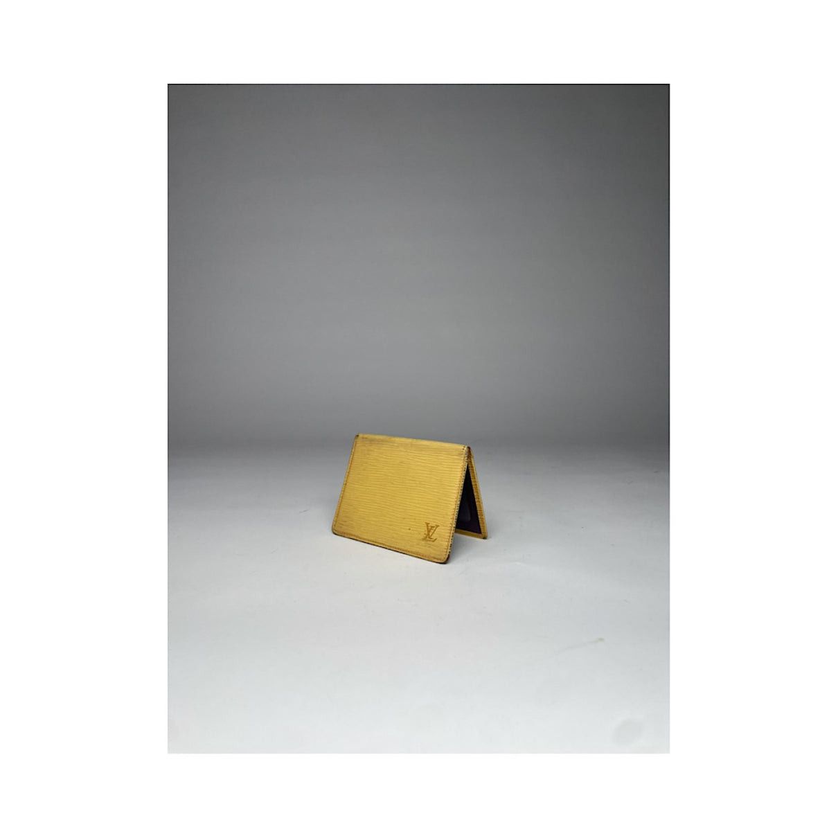 Louis Vuitton Yellow Leather Purse Size ONE SIZE - 2 Thumbnail