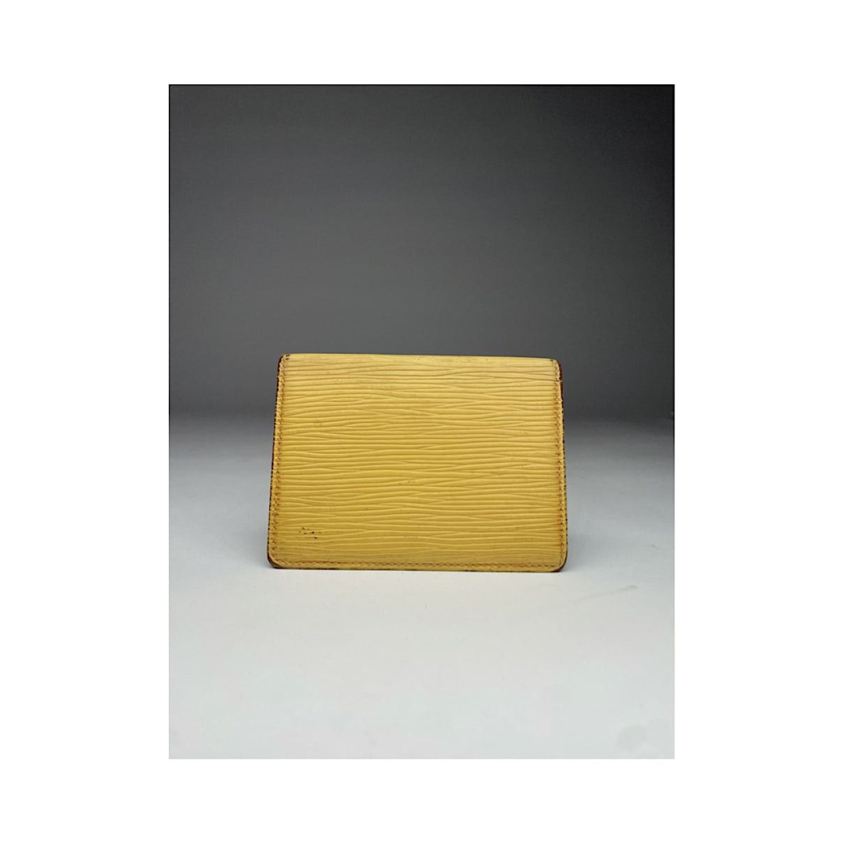 Louis Vuitton Yellow Leather Purse Size ONE SIZE - 5 Thumbnail