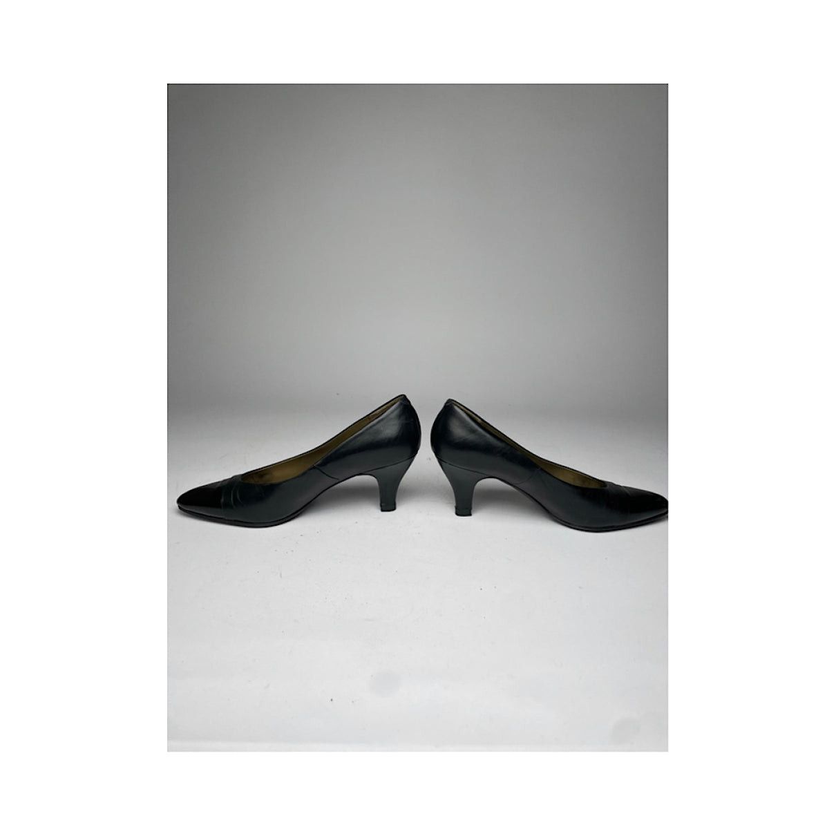 Yves Saint Laurent Black Patent Leather Heel Size US 5 / IT 35 - 5 Thumbnail