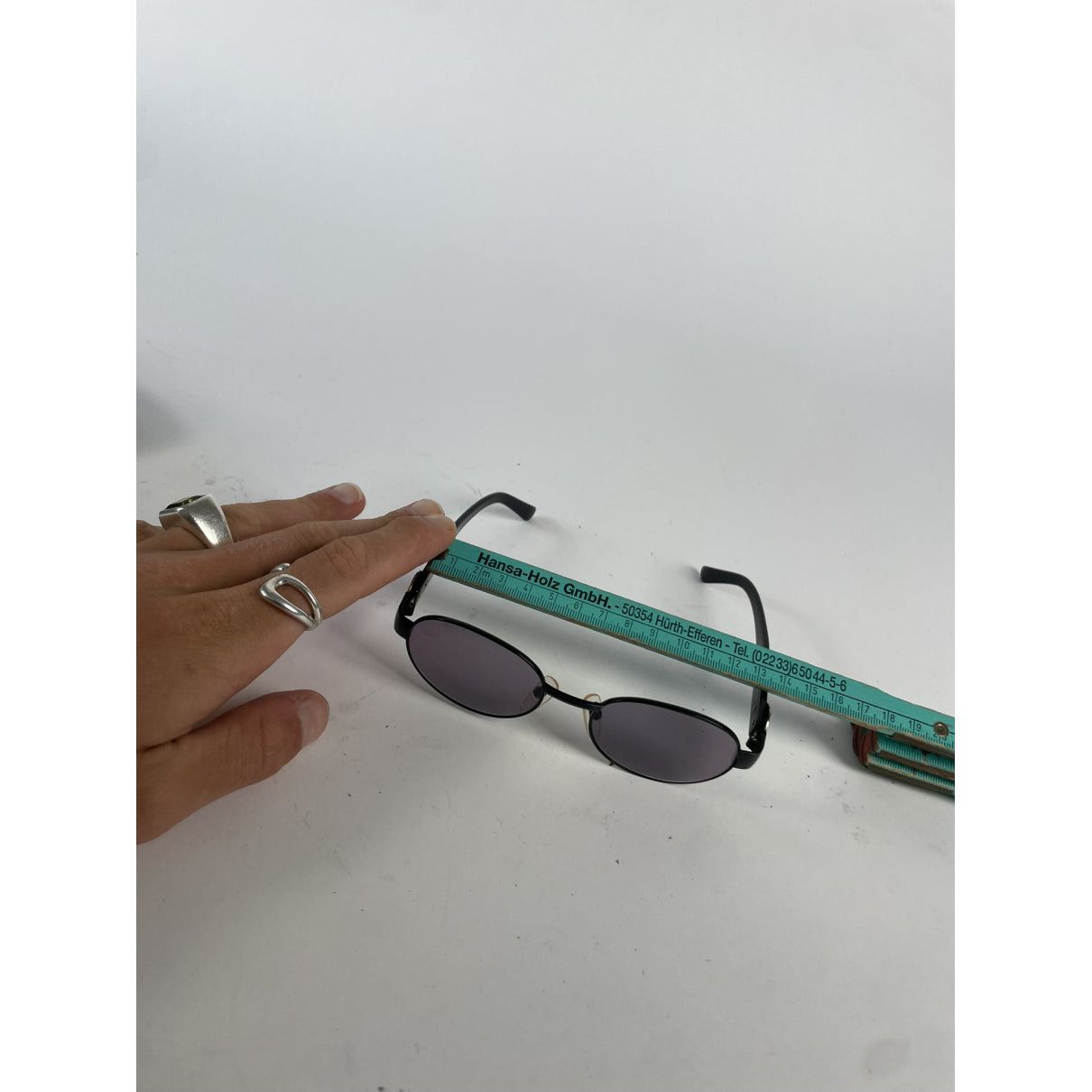 Yves Saint Laurent Black Plastic Sunglasses Size ONE SIZE - 5 Thumbnail