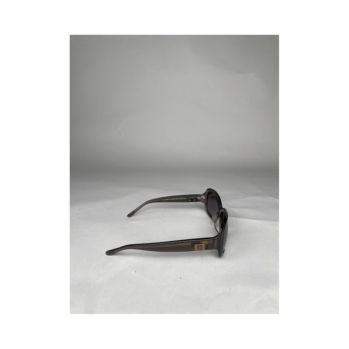 Givenchy Black Plastic Sunglasses Size ONE SIZE - 4 Thumbnail