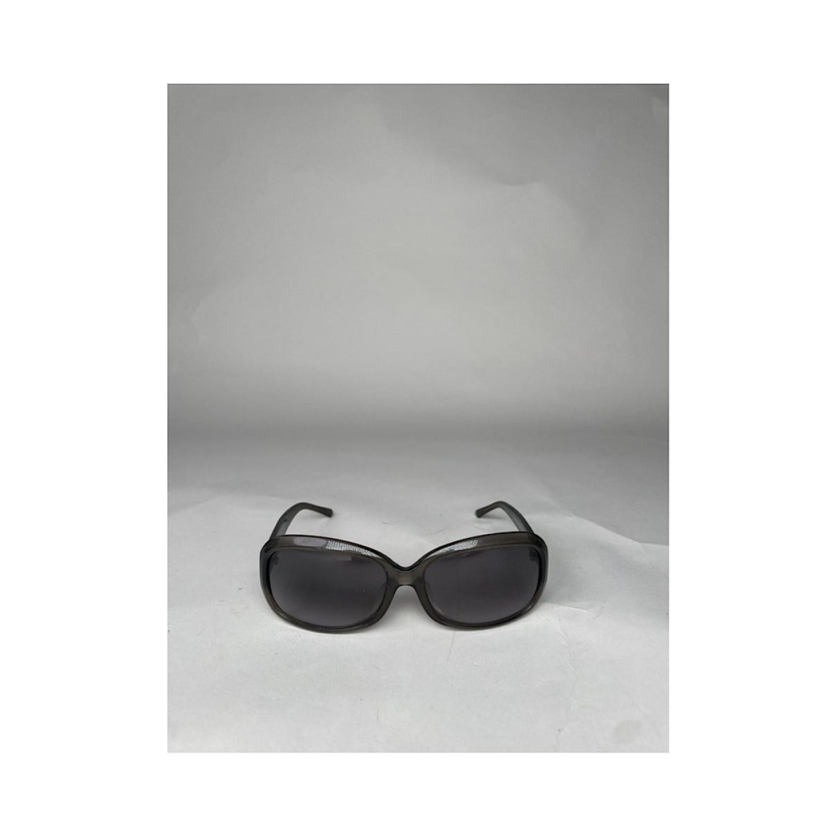 Givenchy Black Plastic Sunglasses Size ONE SIZE - 3 Thumbnail