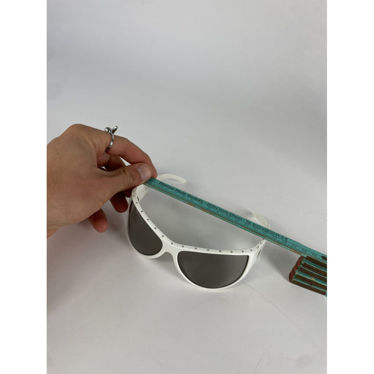 Loewe White Plastic Sunglasses Size ONE SIZE - 5 Thumbnail
