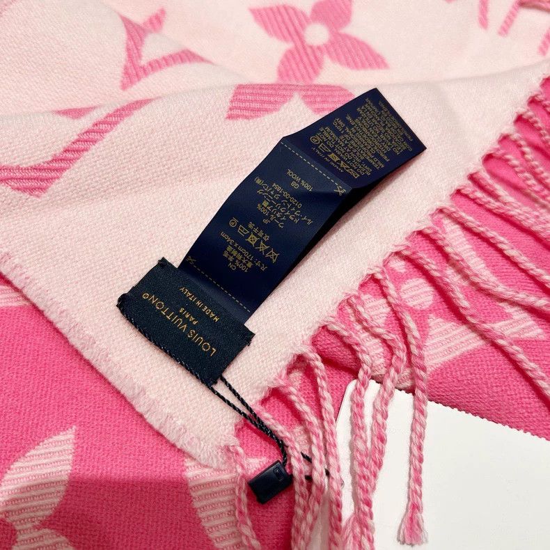 Louis Vuitton Louis Vuitton Pink Monogram Wool Scarf - dmc Size ONE SIZE - 3 Thumbnail