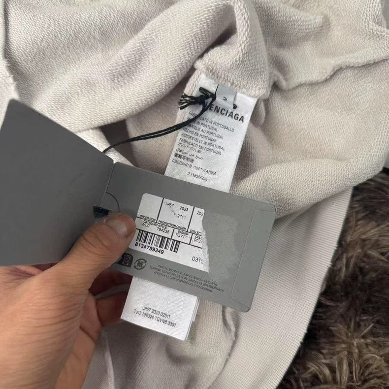 Balenciaga Balenciaga Mirror Logo Distressed Hoodie - dmc Size US M / EU 48-50 / 2 - 6 Thumbnail